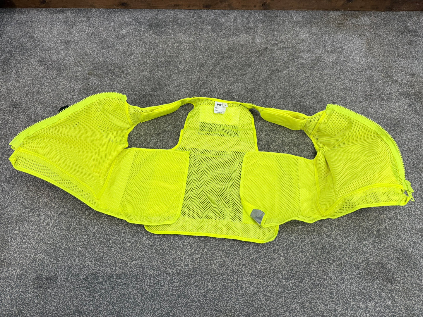 Badged Ex Police PWL Hi-Vis Taser Utility Tactical Vest Grade A Film TV Collector