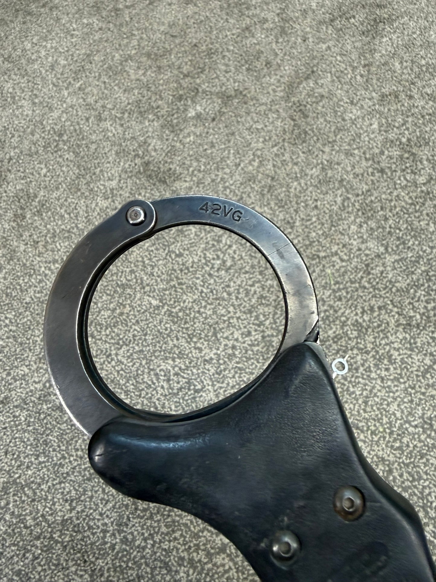 Ex Police Handcuffs Black Quik-Kuf Cuffs With Key Security Collectible Memorabilia Restraint