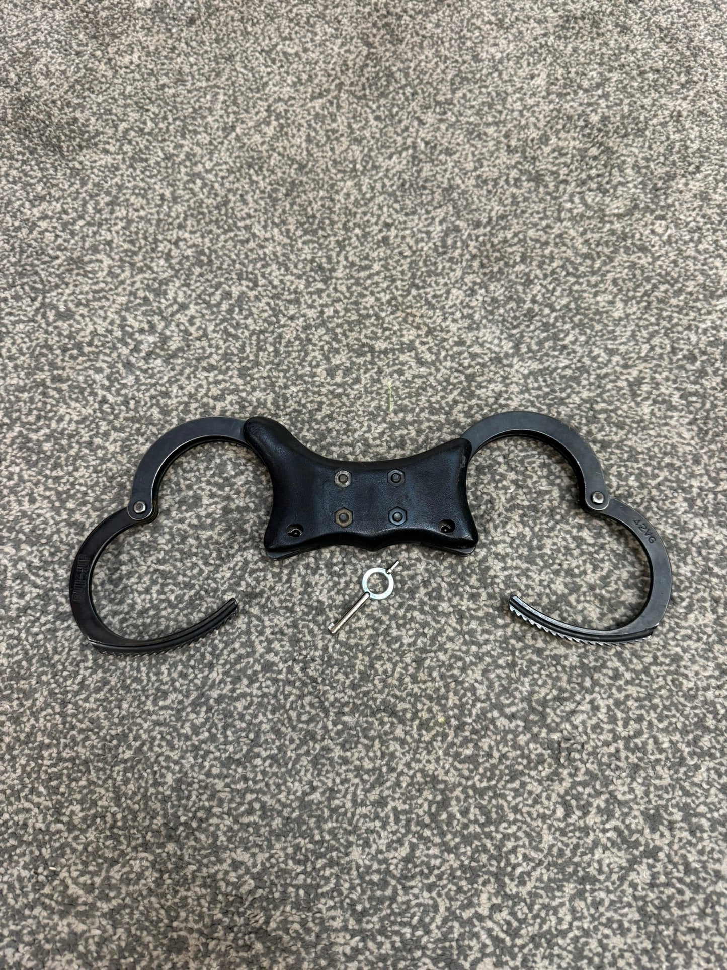 Ex Police Handcuffs Black Quik-Kuf Cuffs With Key Security Collectible Memorabilia Restraint