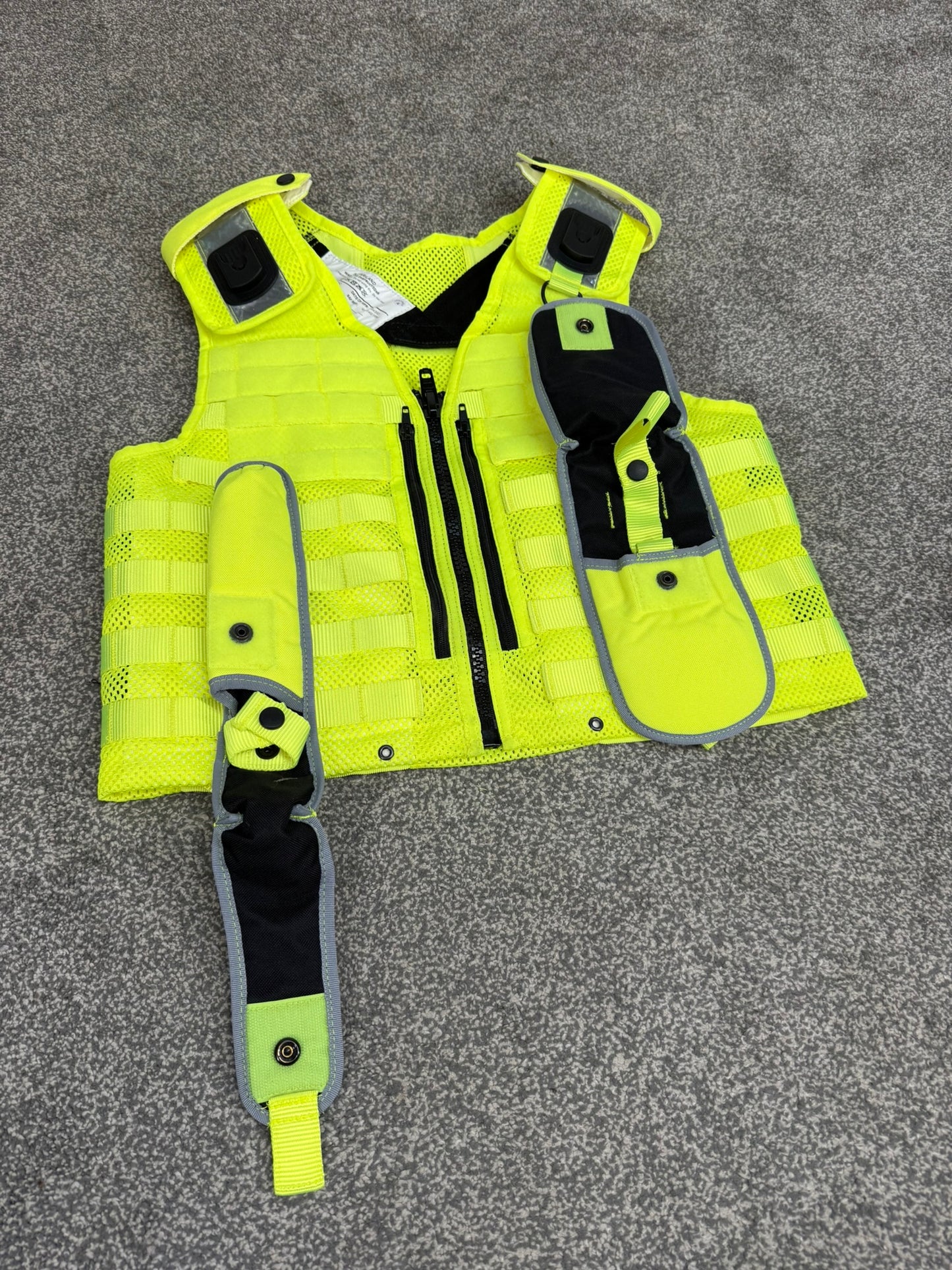 Safariland Hi-Vis MOLLE Vest Tactical Utility Security Vest Ex Police - SMALL