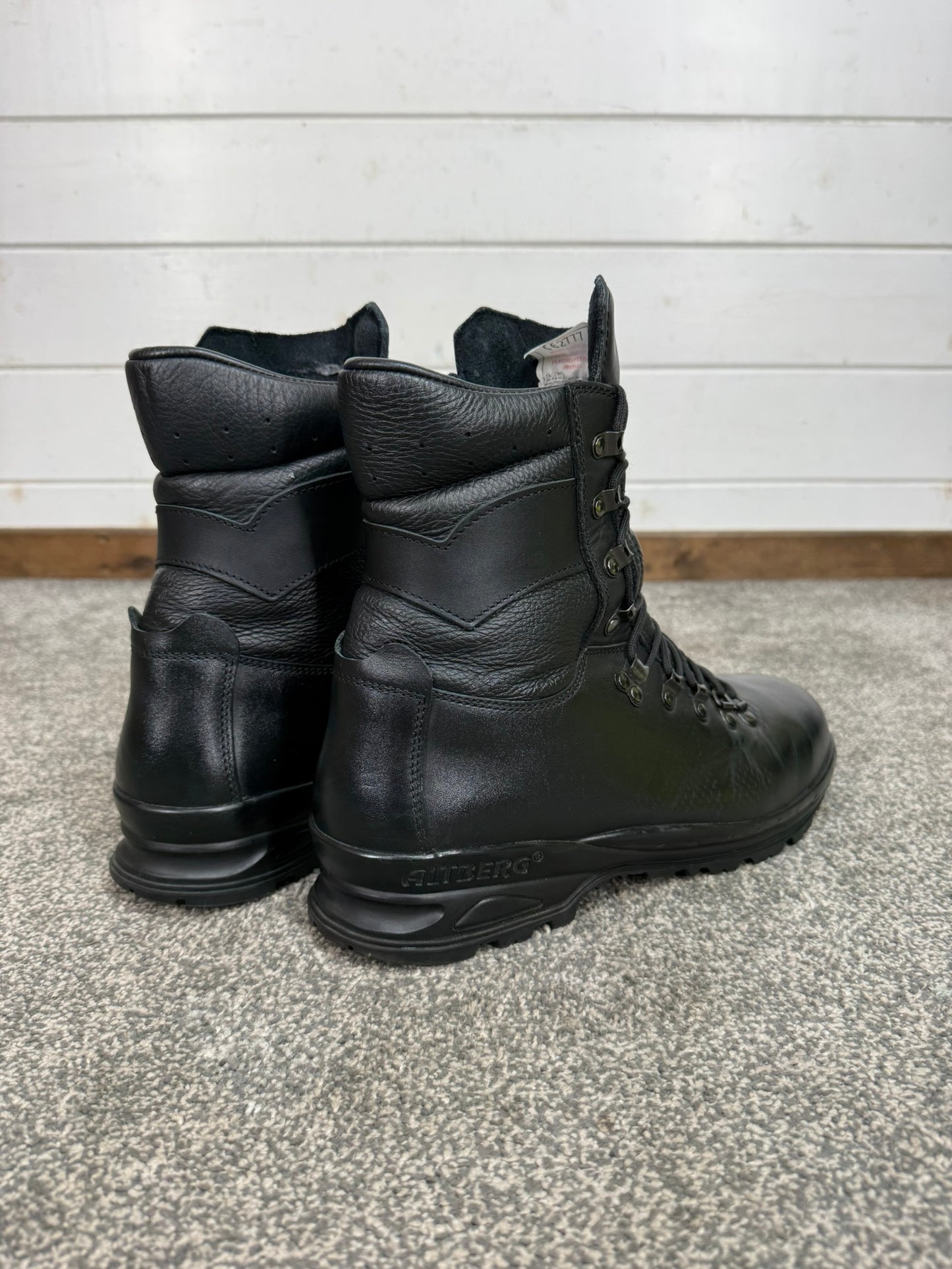 Altberg Peacekeeper P3 VS Black Leather Waterproof Combat Boots Size UK 10