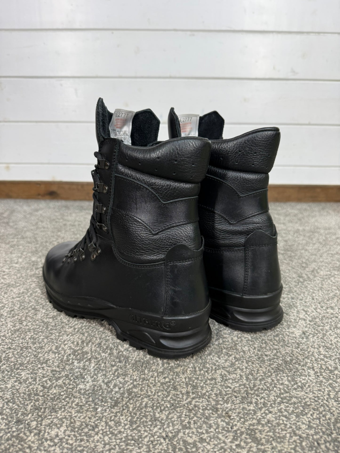 Altberg Peacekeeper P3 VS Black Leather Waterproof Combat Boots Size UK 8