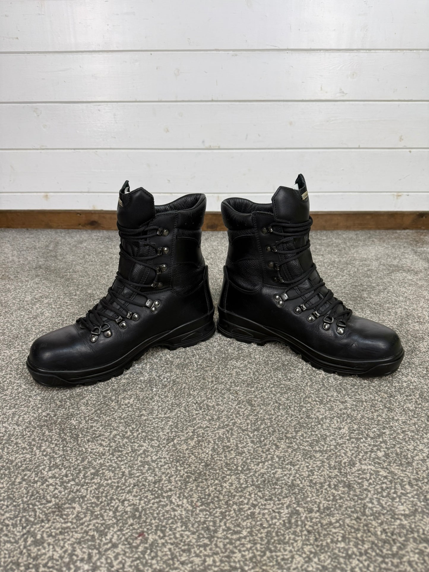 Altberg Peacekeeper P3 VS Black Leather Waterproof Combat Boots Size UK 8
