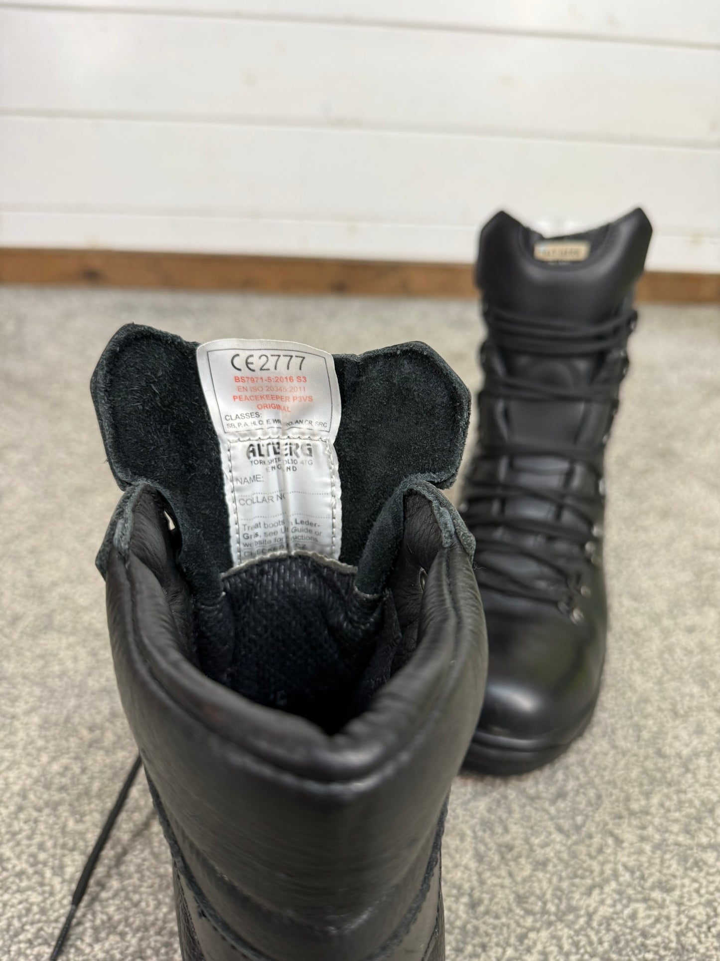 Altberg Peacekeeper P3 VS Black Leather Waterproof Combat Boots Size UK 8