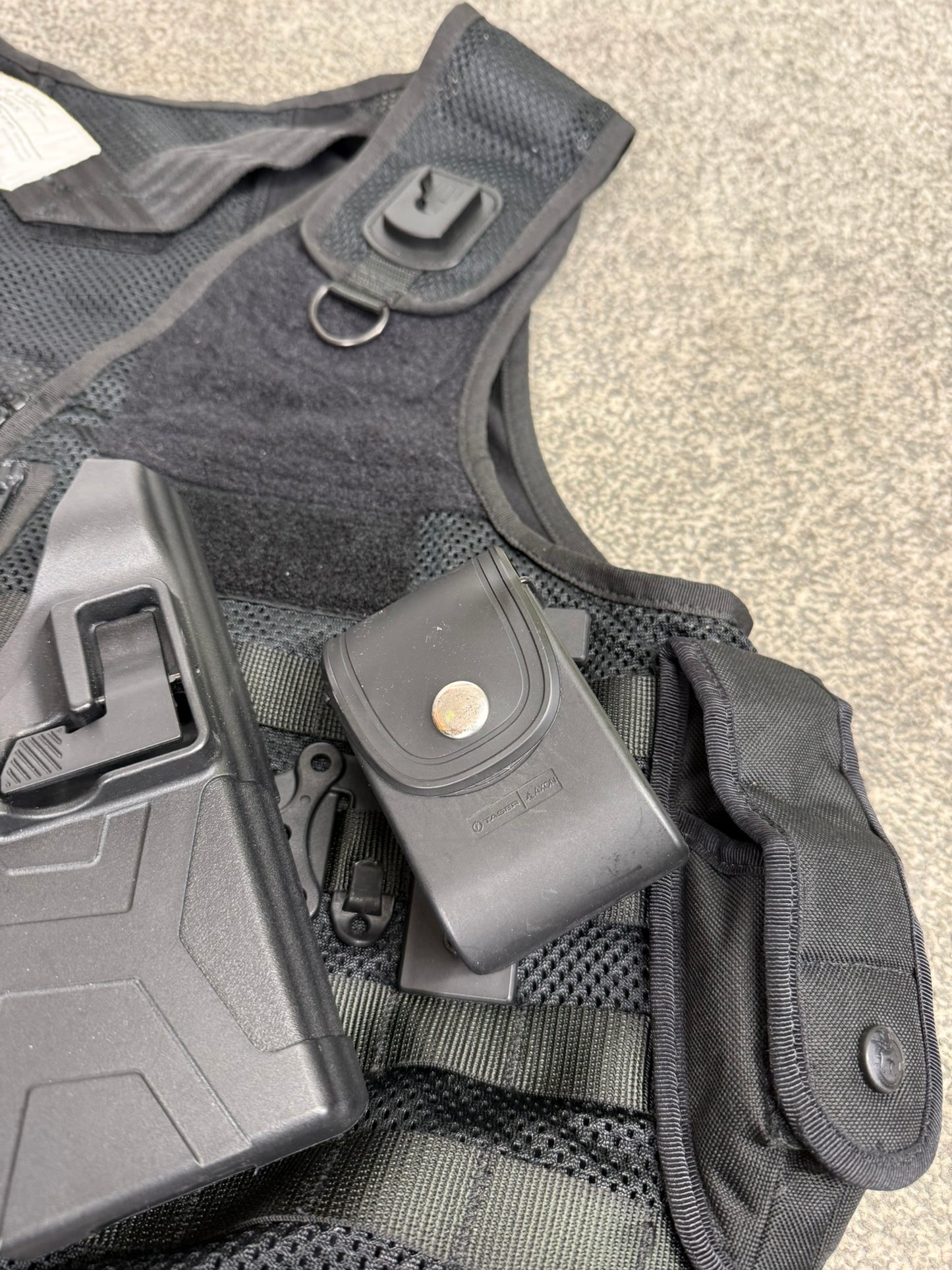 Safariland Black Molle Vest Taser Holster & Pouches Tactical Utility Security Vest XL