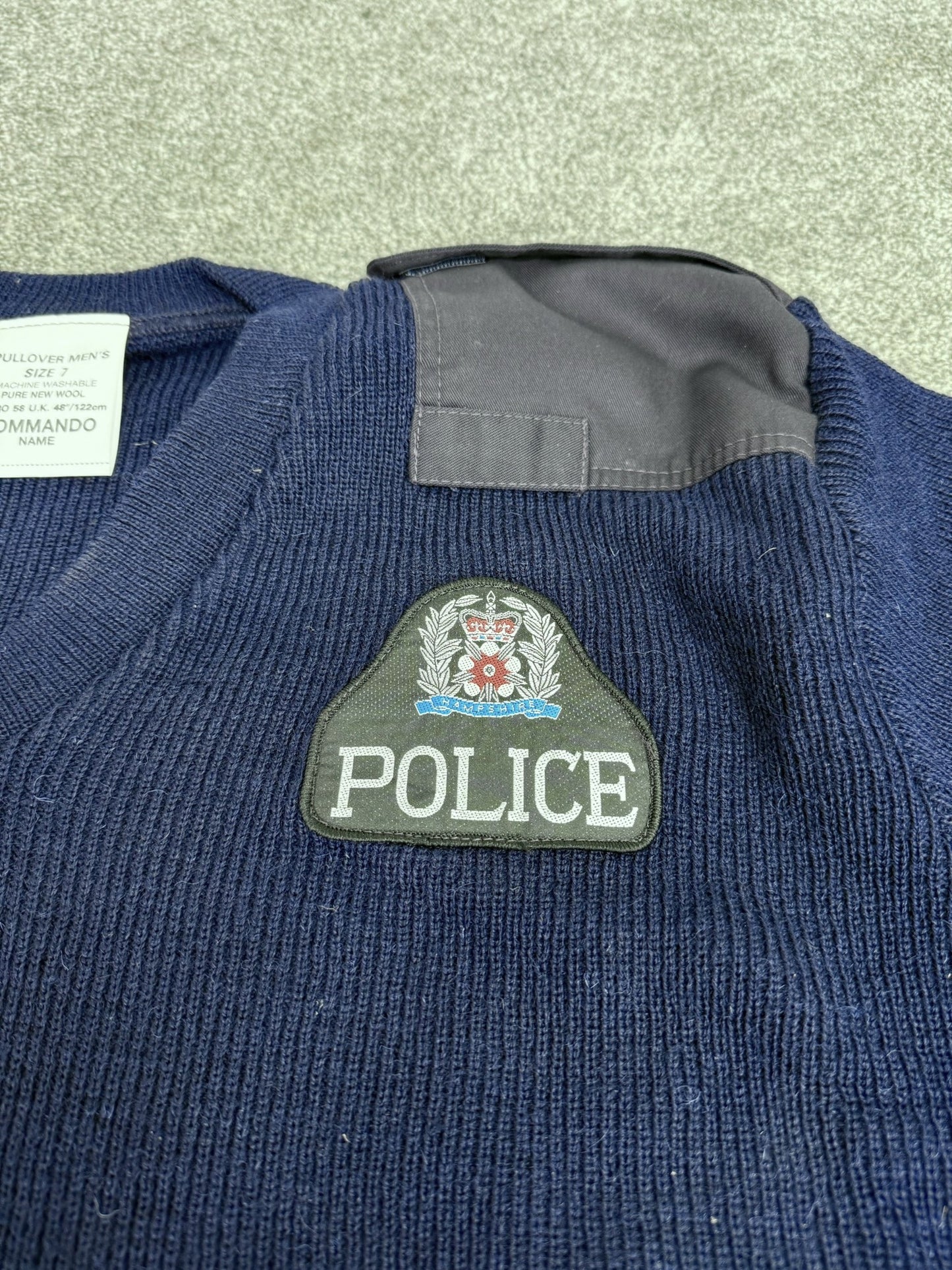 Hampshire Police Pullover Commando Jumper Collector Film TV Display