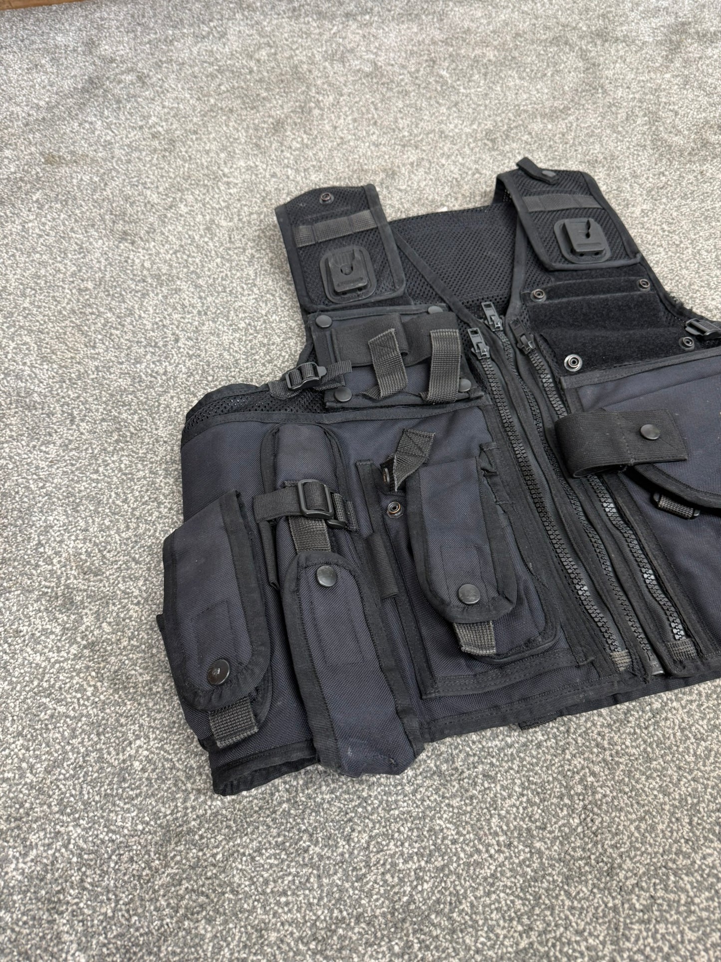 Arktis Black Tactical Vest Ex Police Utility Taser Vest Airsoft Security Patrol - Large