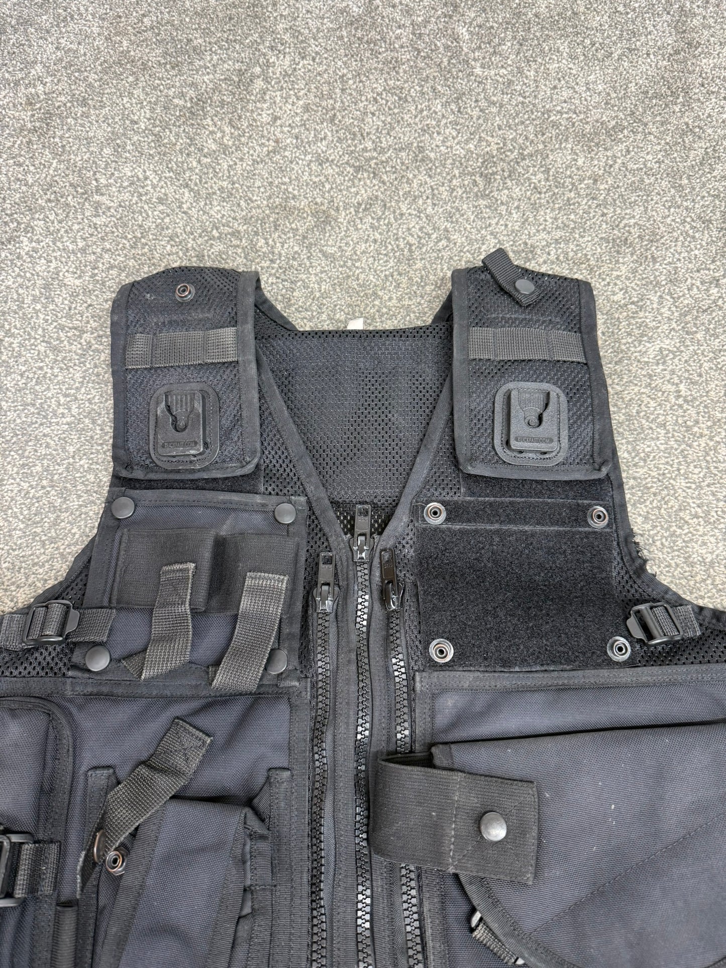 Arktis Black Tactical Vest Ex Police Utility Taser Vest Airsoft Security Patrol - Large