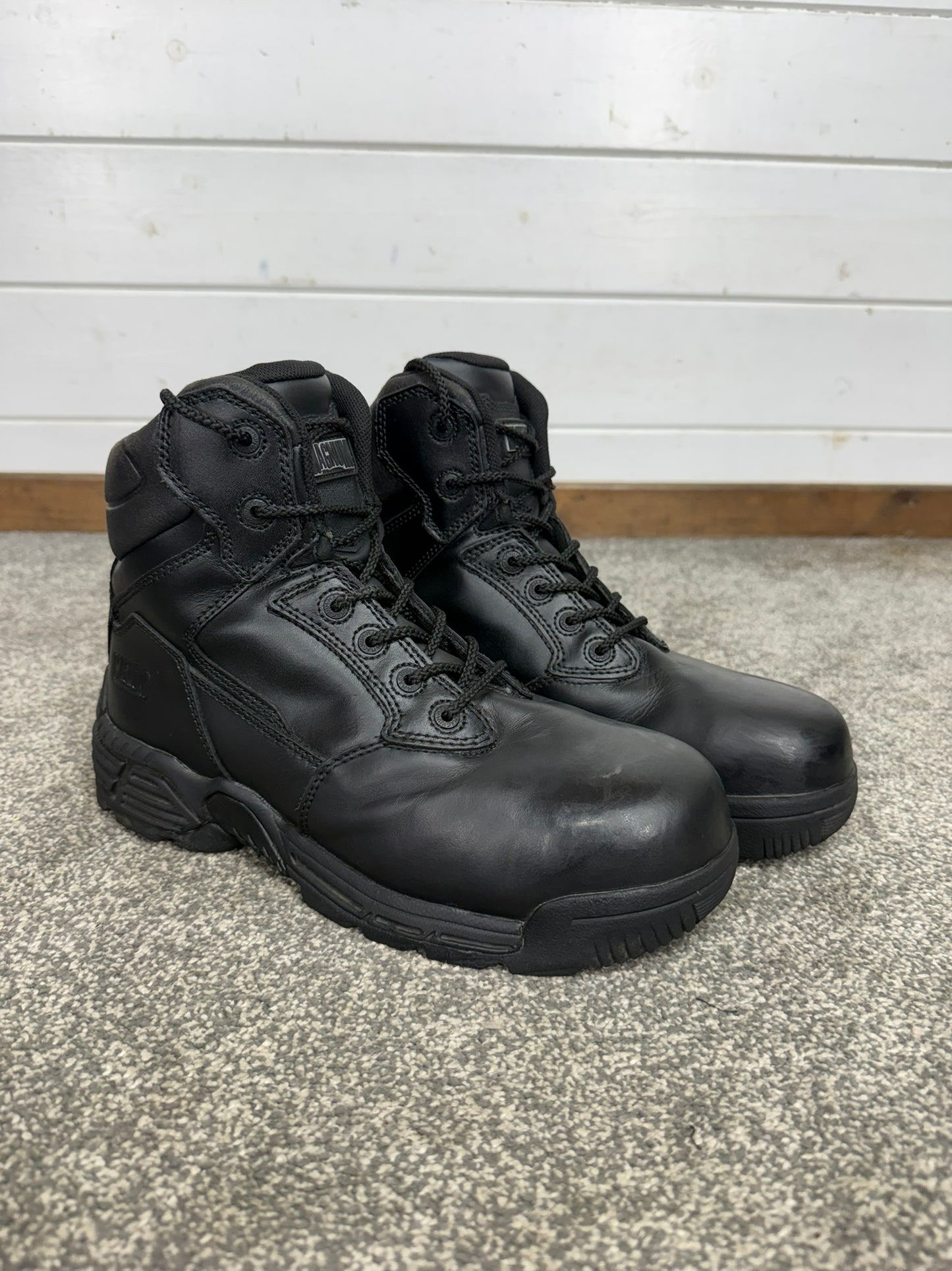 Magnum Stealth Force 6.0 Combat Boots Black Leather UK 8 Ex Police Security
