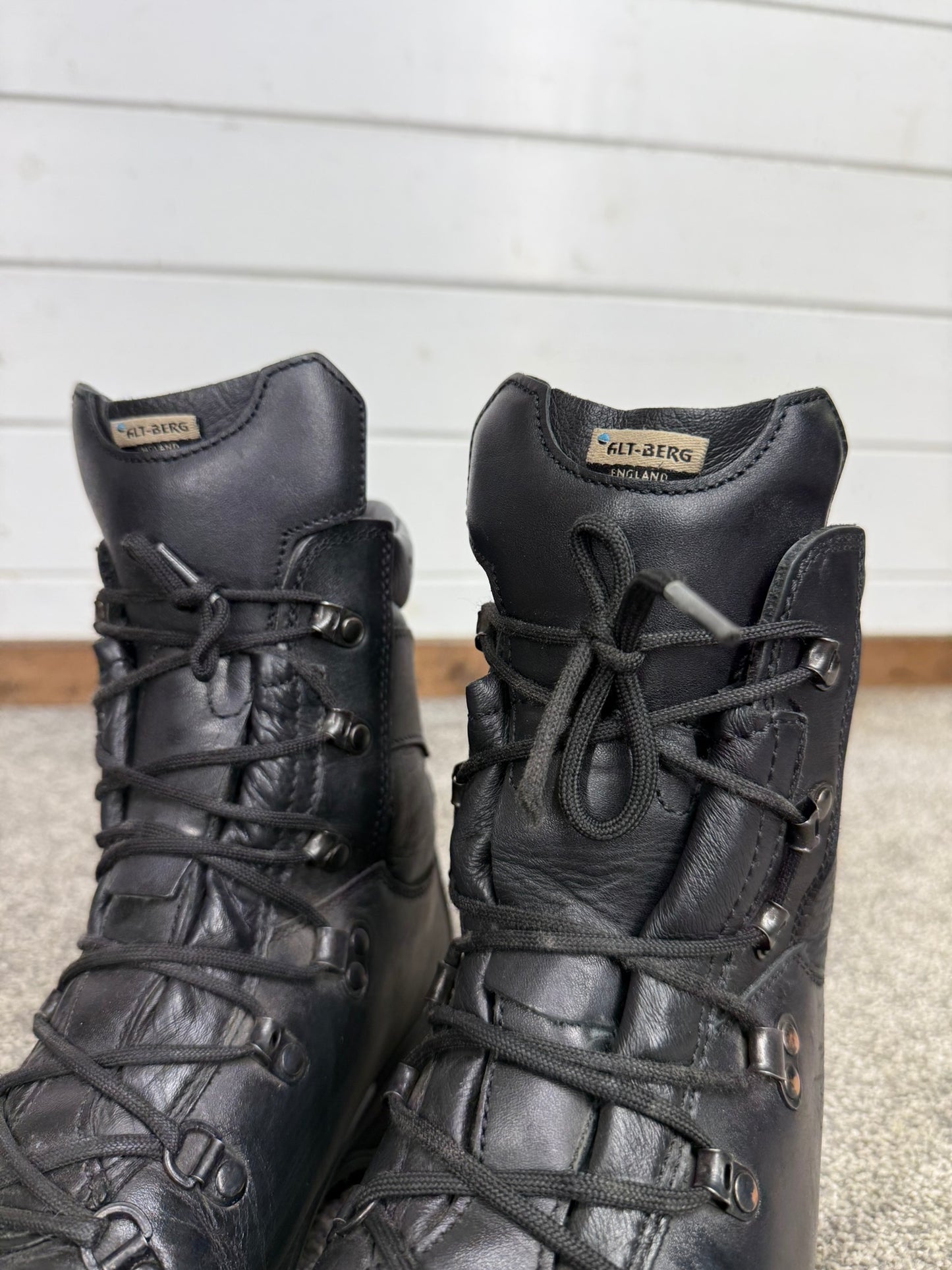 Altberg Peacekeeper P3 VS Black Leather Waterproof Combat Boots Size UK 7