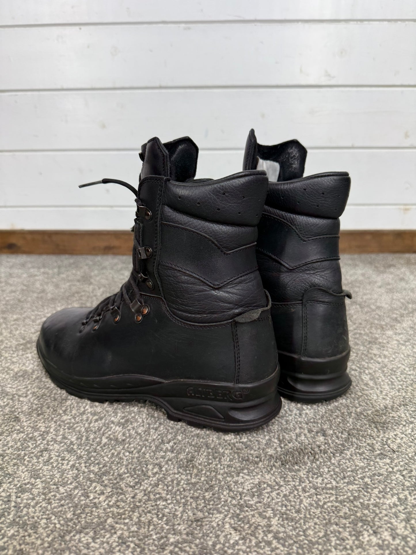 Altberg Peacekeeper P3 VS Black Leather Waterproof Combat Boots Size UK 7