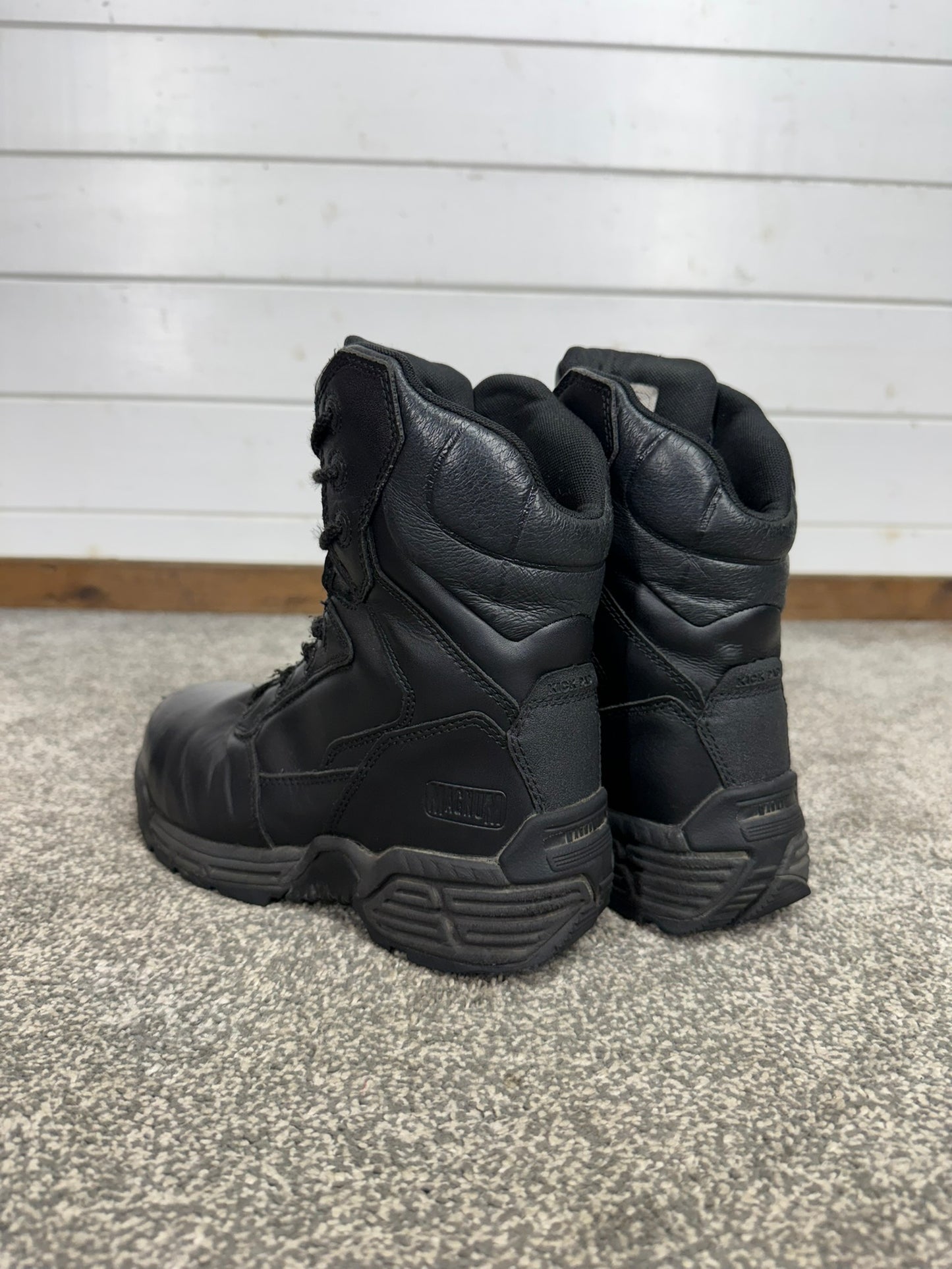 Magnum Stealth Force 8.0 Combat Boots Black Leather UK 4 Ex Police Security