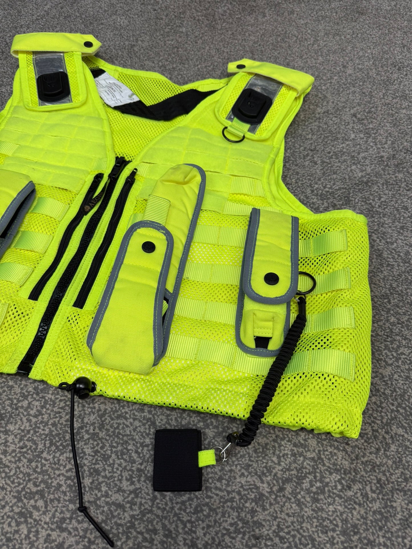 Ex Police Aegis Safariland Hi-Vis MOLLE Vest Tactical Security Vest XXL - VGC
