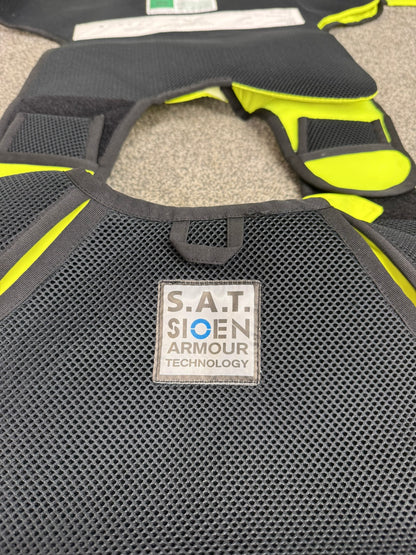 NEW SAT Sioen Hi Vis Body Armour Cover X Large - Badged
