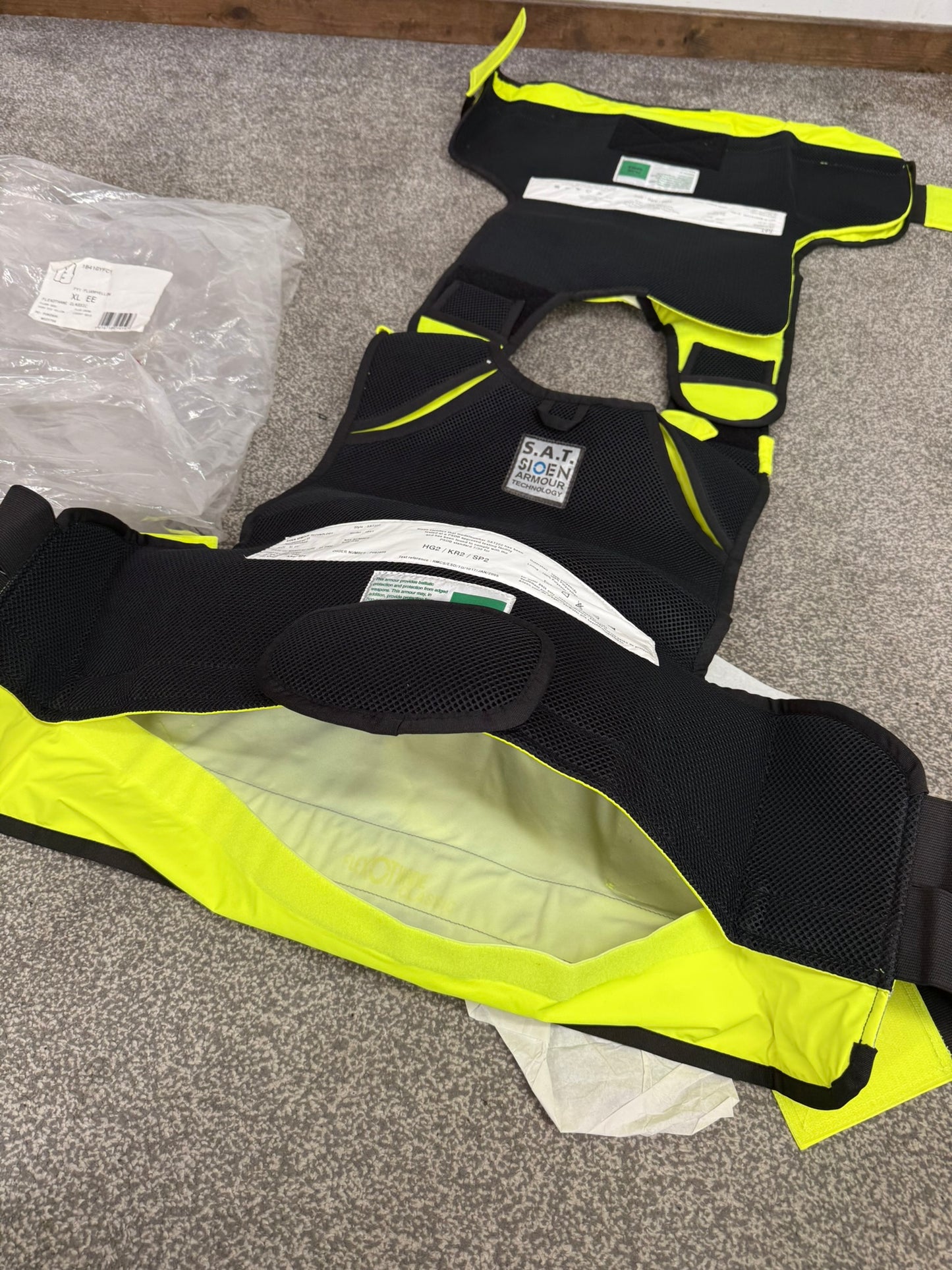 NEW SAT Sioen Hi Vis Body Armour Cover X Large - Badged