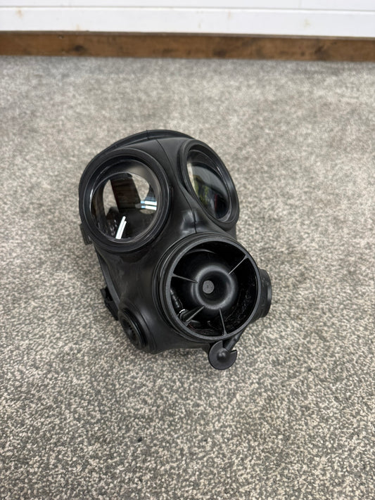 Ex Police Avon S10 Respirator Gas Mask Size 2 Medium