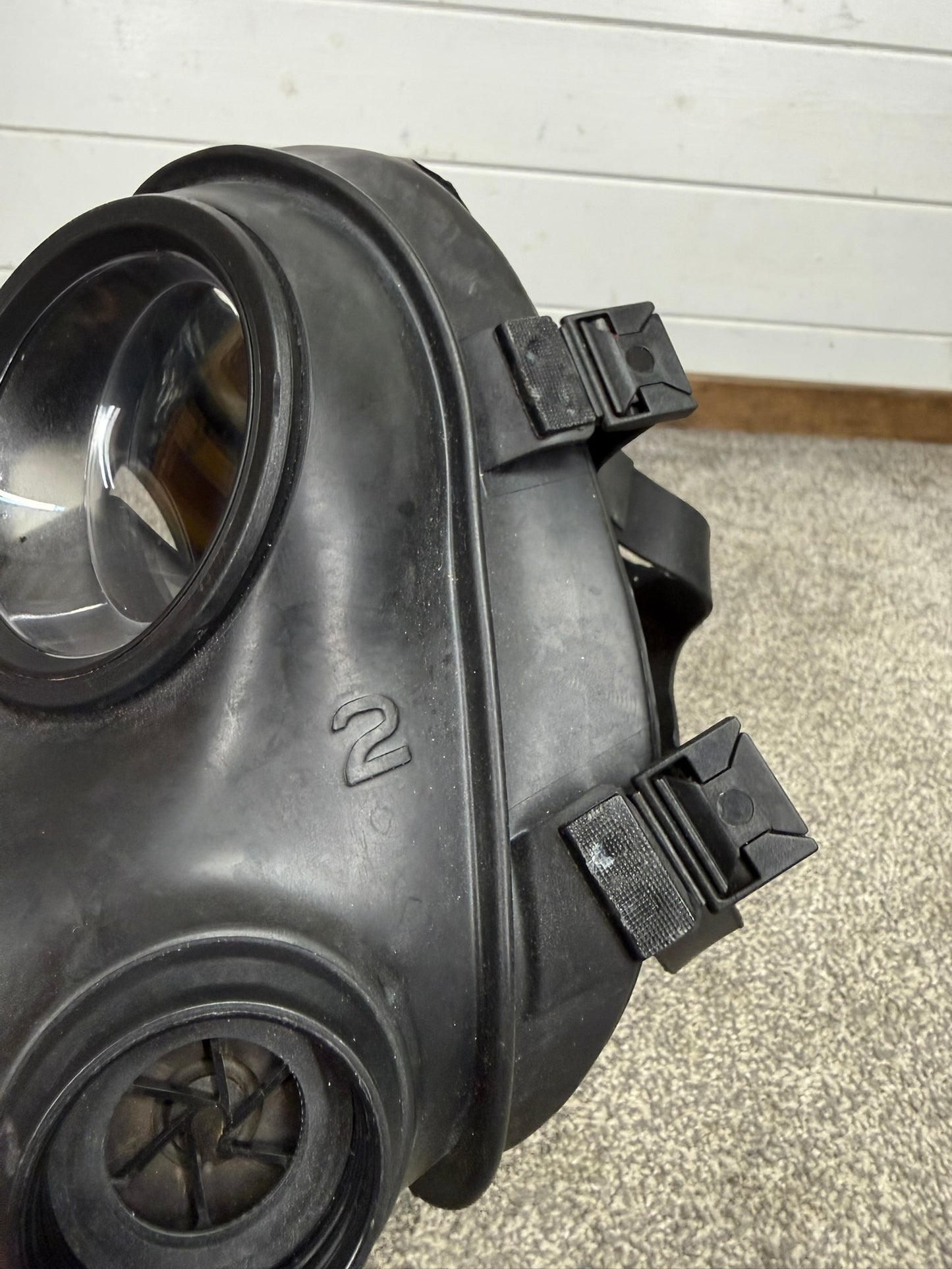Ex Police Avon S10 Respirator Gas Mask Size 2 Medium