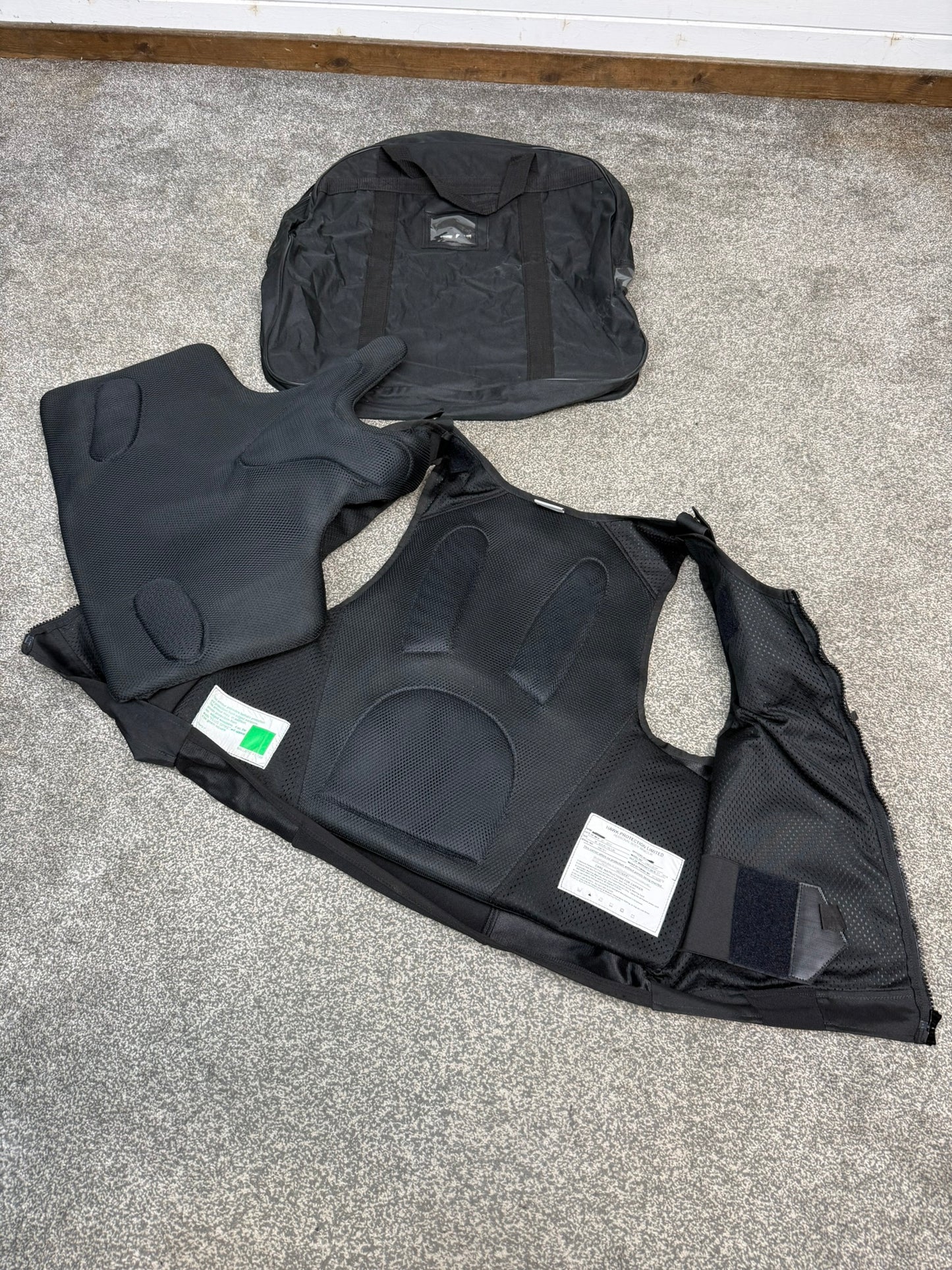 Ex Police Hawk Body Armour Stab Vest + Bag X LARGE Anti Stab & Ballistic HG1A & KR1 Security Patrol
