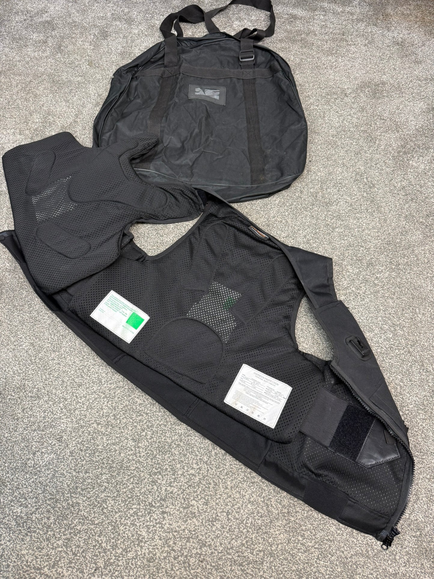 Ex Police Cooneen Body Armour Stab Vest + Bag LARGE Anti Stab & Ballistic HG1A & KR1