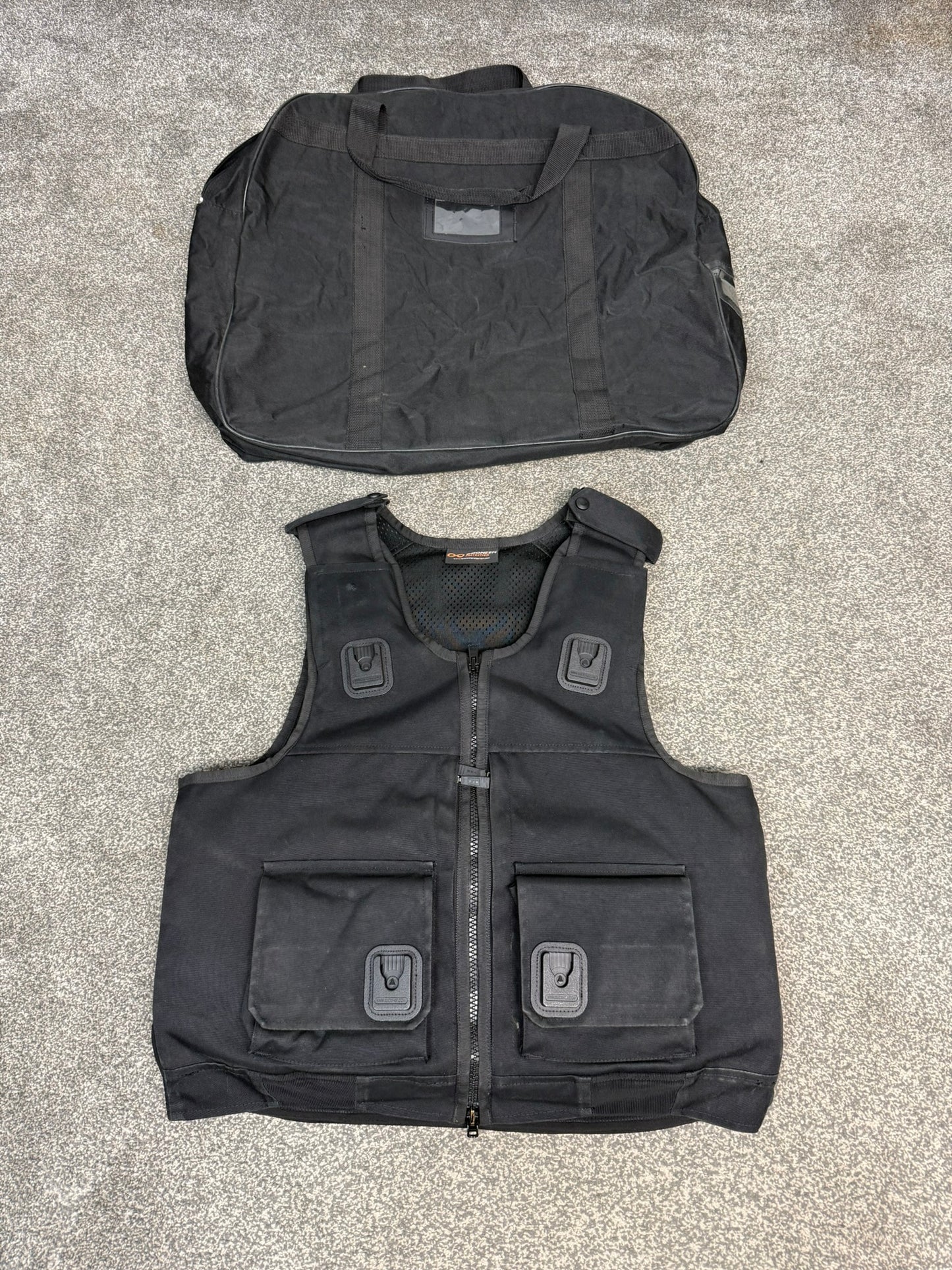 Ex Police Cooneen Body Armour Stab Vest + Bag LARGE Anti Stab & Ballistic HG1A & KR1