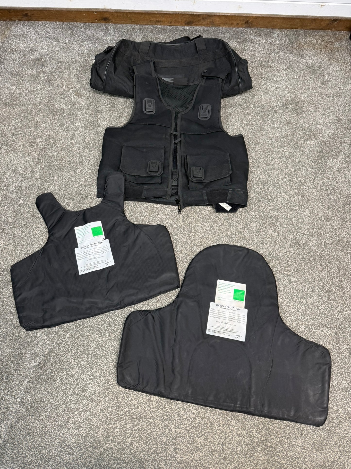 Ex Police Cooneen Body Armour Stab Vest + Bag LARGE Anti Stab & Ballistic HG1A & KR1