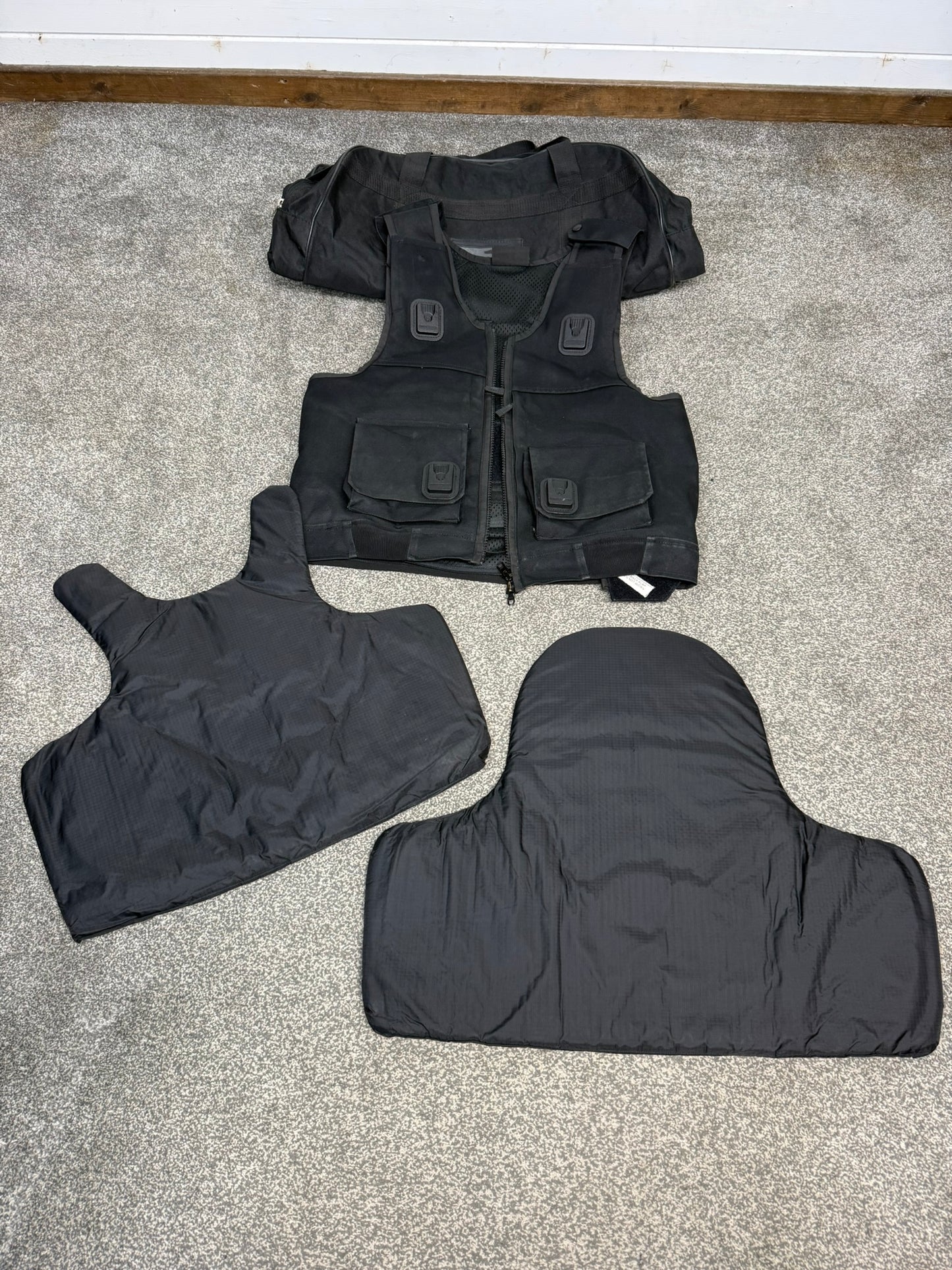 Ex Police Cooneen Body Armour Stab Vest + Bag LARGE Anti Stab & Ballistic HG1A & KR1
