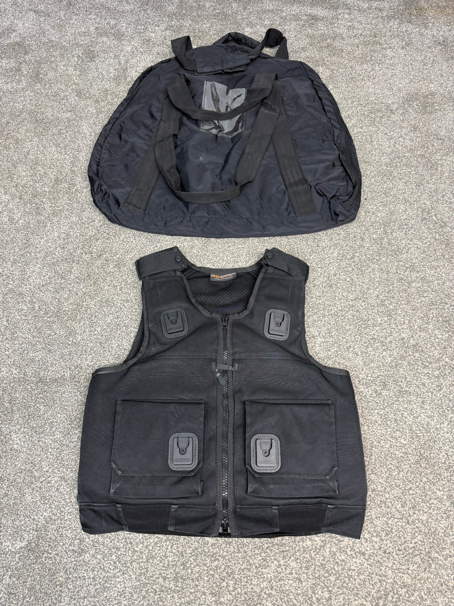 Ex Police Cooneen Body Armour Stab Vest + Bag MEDIUM Anti Stab & Ballistic HG1A & KR1