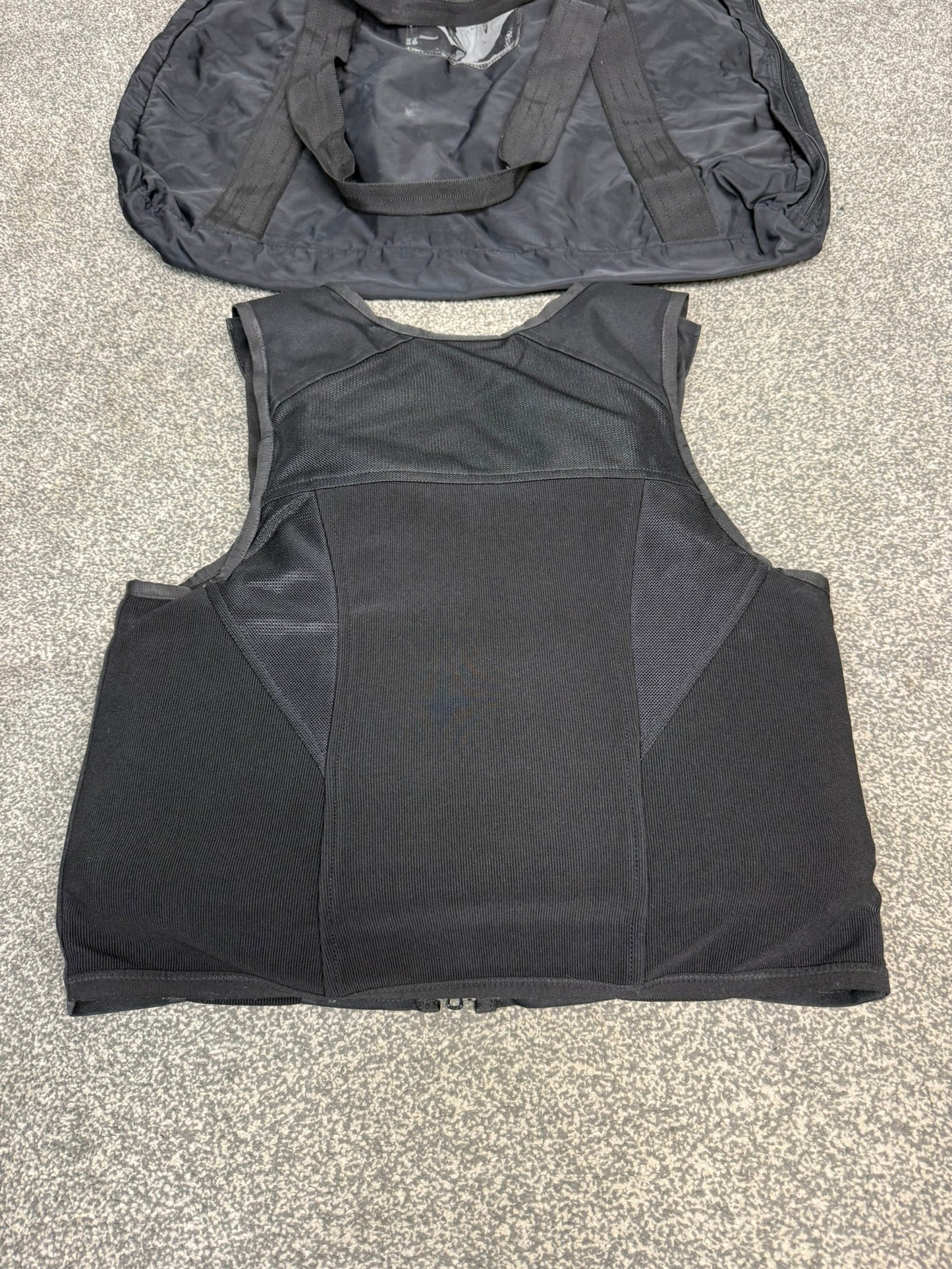 Ex Police Cooneen Body Armour Stab Vest + Bag MEDIUM Anti Stab & Ballistic HG1A & KR1