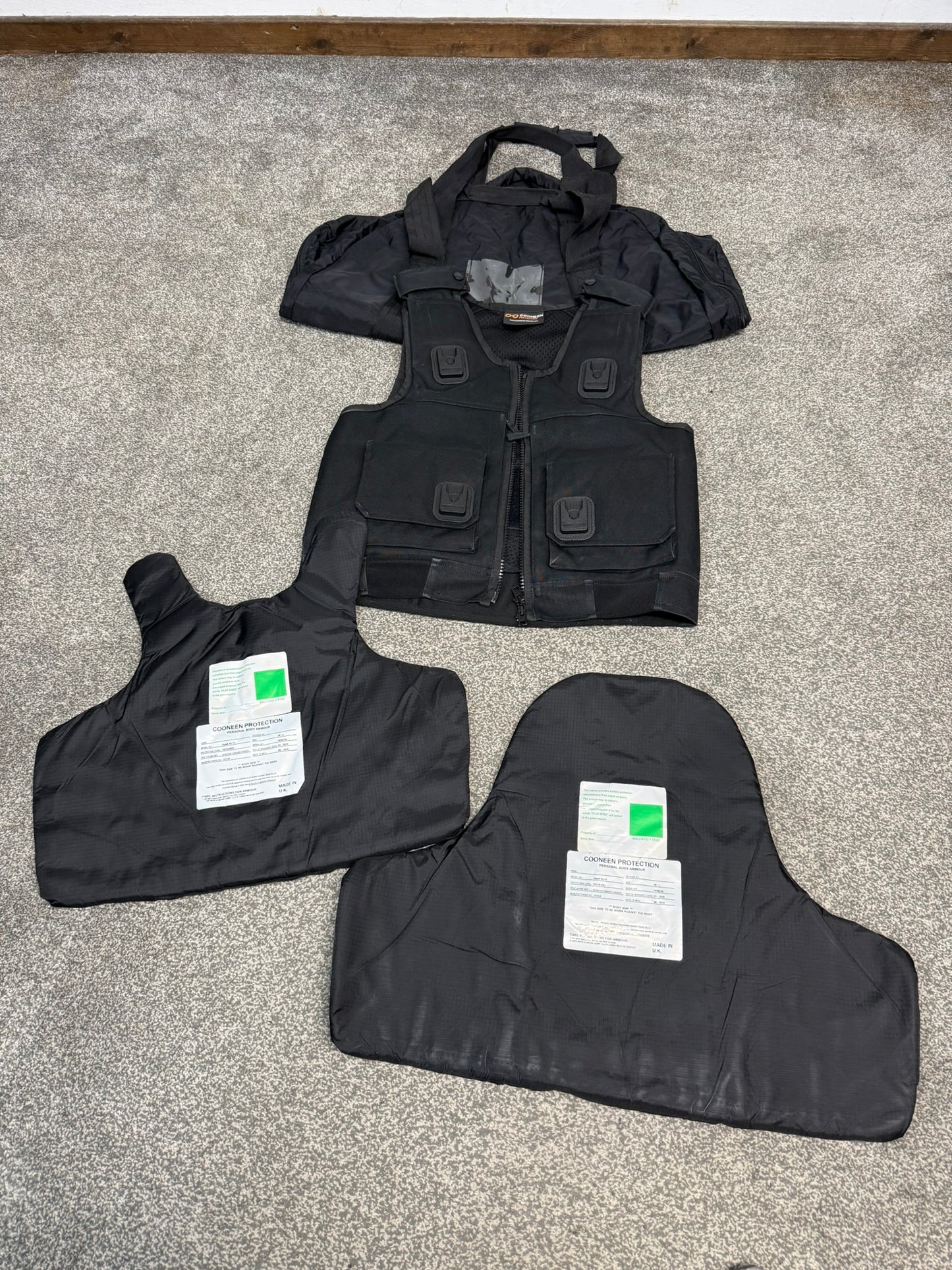 Ex Police Cooneen Body Armour Stab Vest + Bag MEDIUM Anti Stab & Ballistic HG1A & KR1