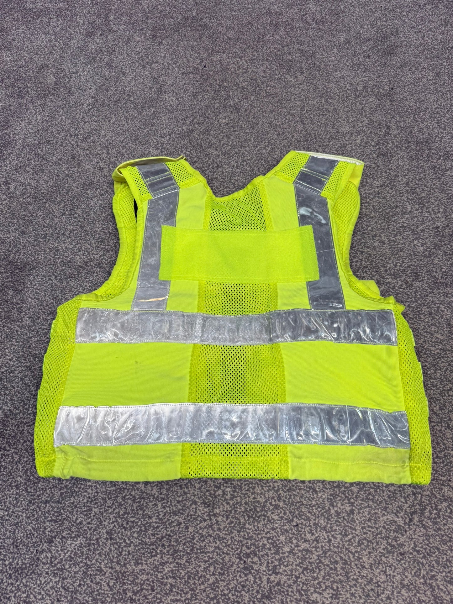 Ex Police Safariland Hi-Vis MOLLE Vest & Pouches Tactical Security Vest MEDIUM