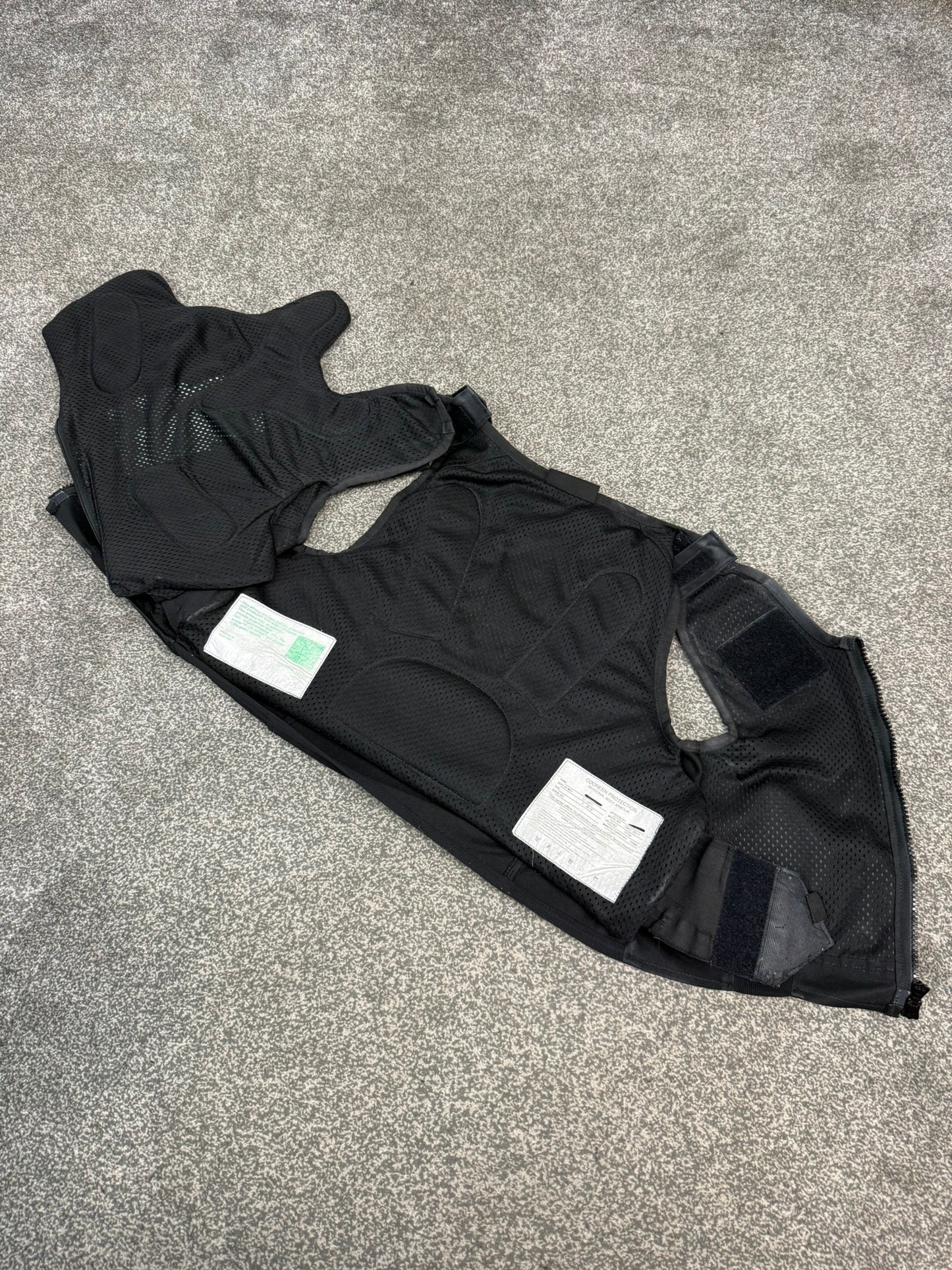 Ex Police Cooneen Body Armour Stab Vest MEDIUM Anti Stab & Ballistic HG1A & KR1