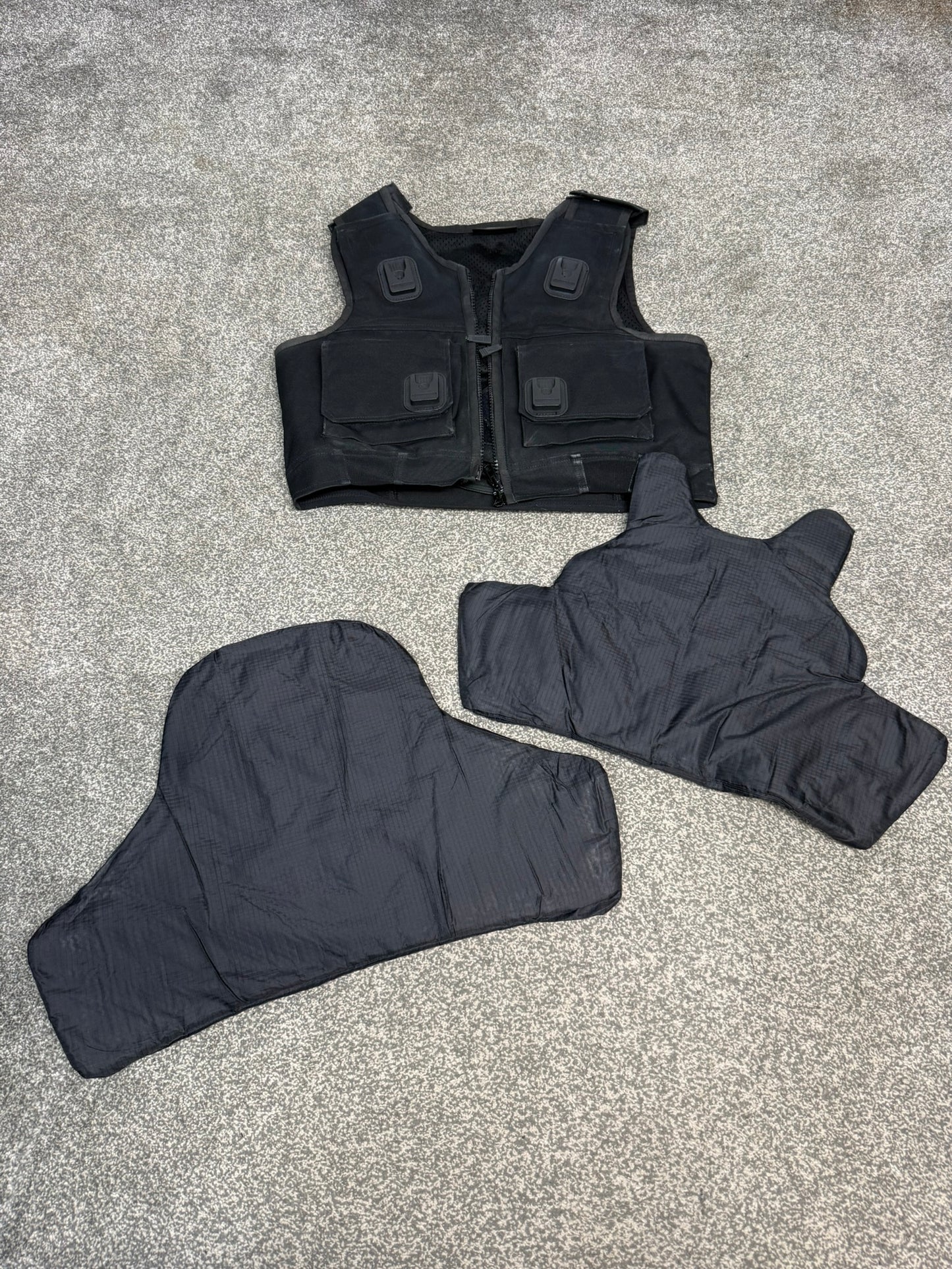 Ex Police Cooneen Body Armour Stab Vest MEDIUM Anti Stab & Ballistic HG1A & KR1
