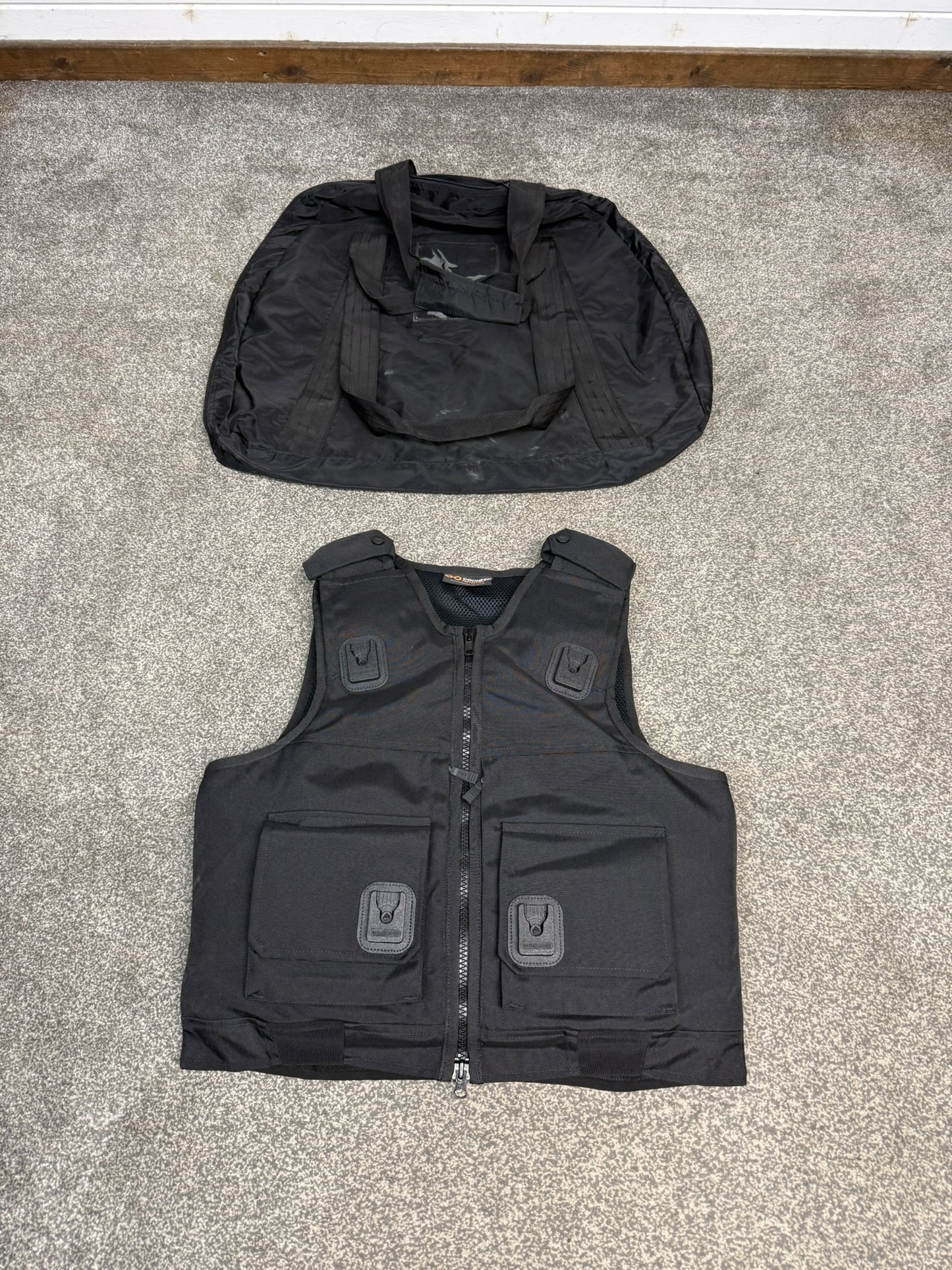Ex Police Cooneen Body Armour Stab Vest + Bag MEDIUM Anti Stab & Ballistic HG1A & KR1
