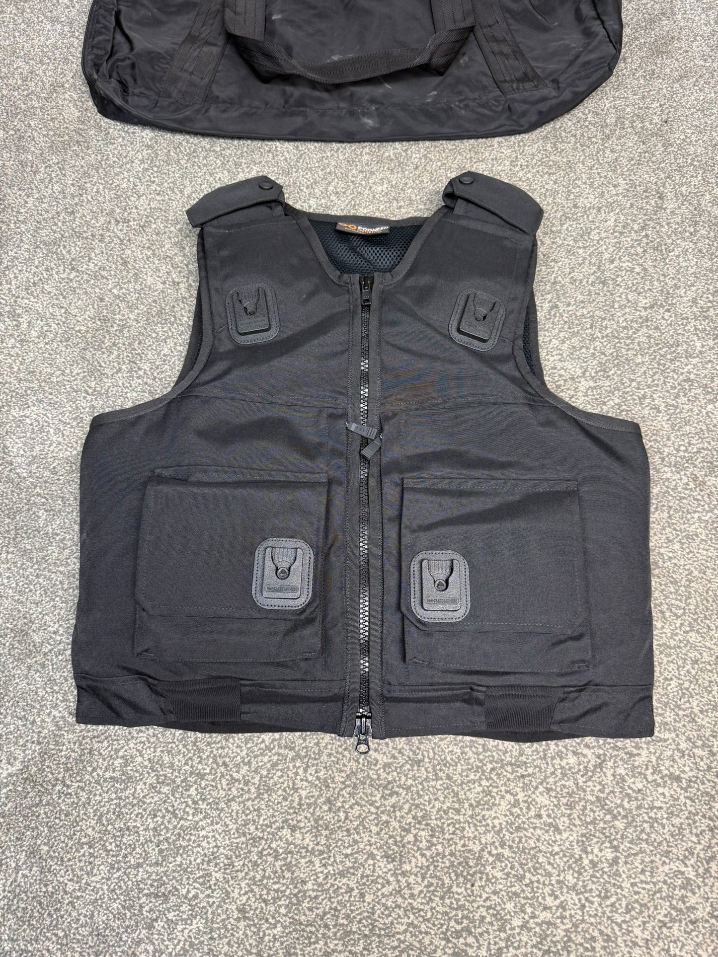 Ex Police Cooneen Body Armour Stab Vest + Bag MEDIUM Anti Stab & Ballistic HG1A & KR1