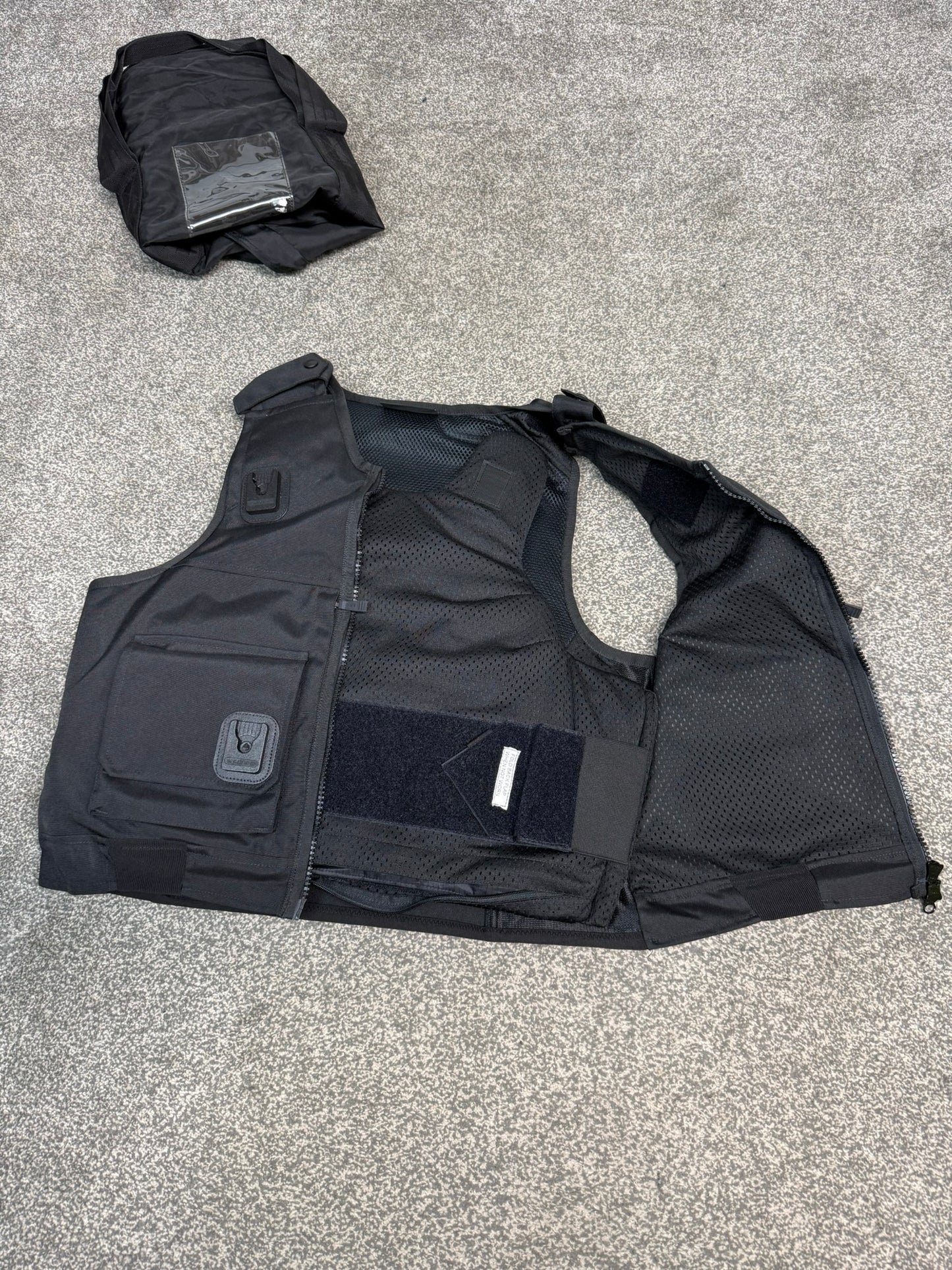 Ex Police Cooneen Body Armour Stab Vest + Bag MEDIUM Anti Stab & Ballistic HG1A & KR1