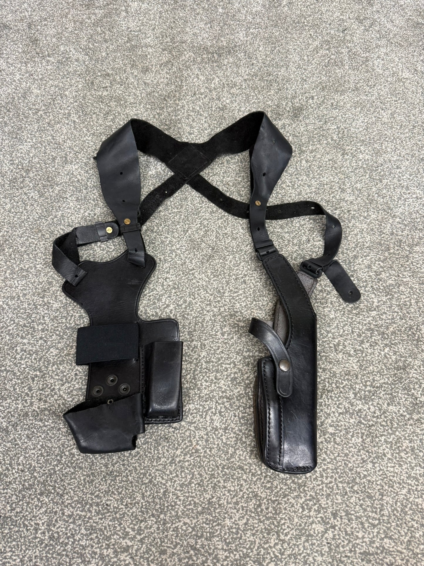 Ex Police PWL Leather Shoulder Holster Glock 17 With Radio & Mag Pouch Covert Security