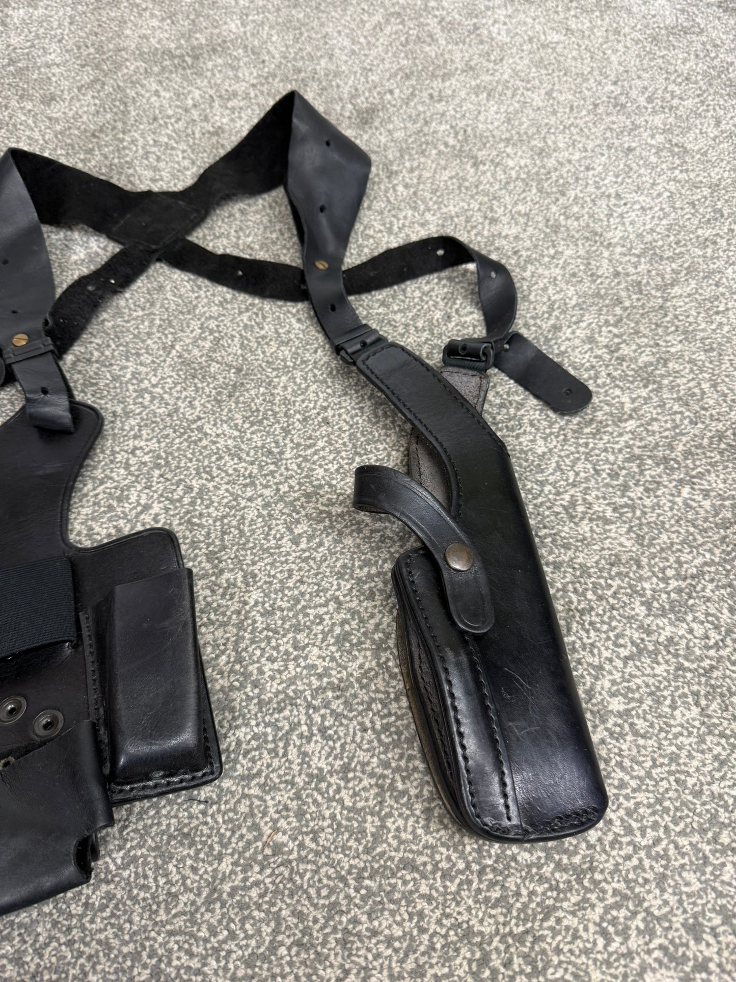 Ex Police PWL Leather Shoulder Holster Glock 17 With Radio & Mag Pouch Covert Security