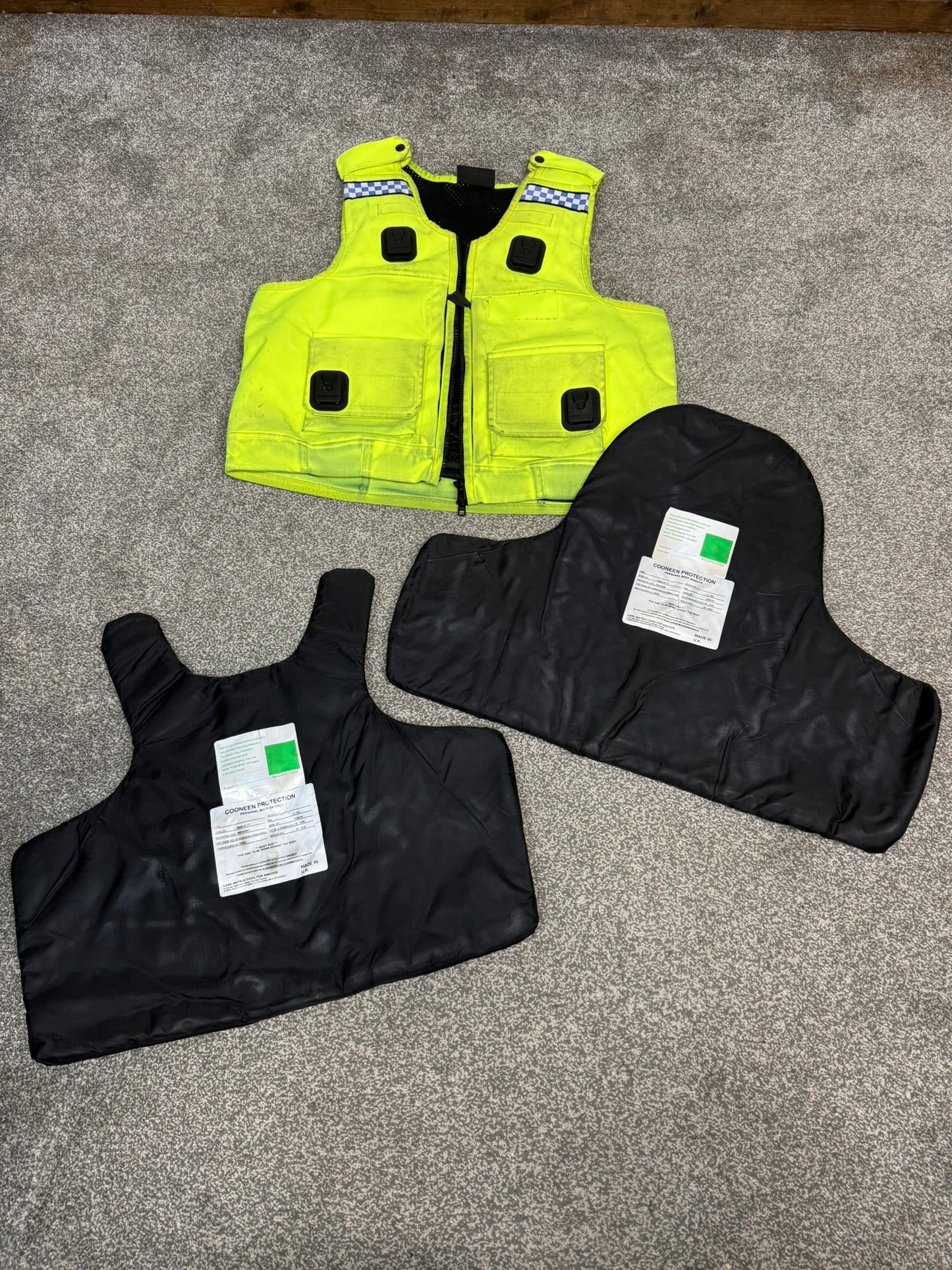 Ex Police Cooneen Hi Vis Body Armour Stab Vest X LARGE - Anti Stab & Ballistic HG1A & KR1