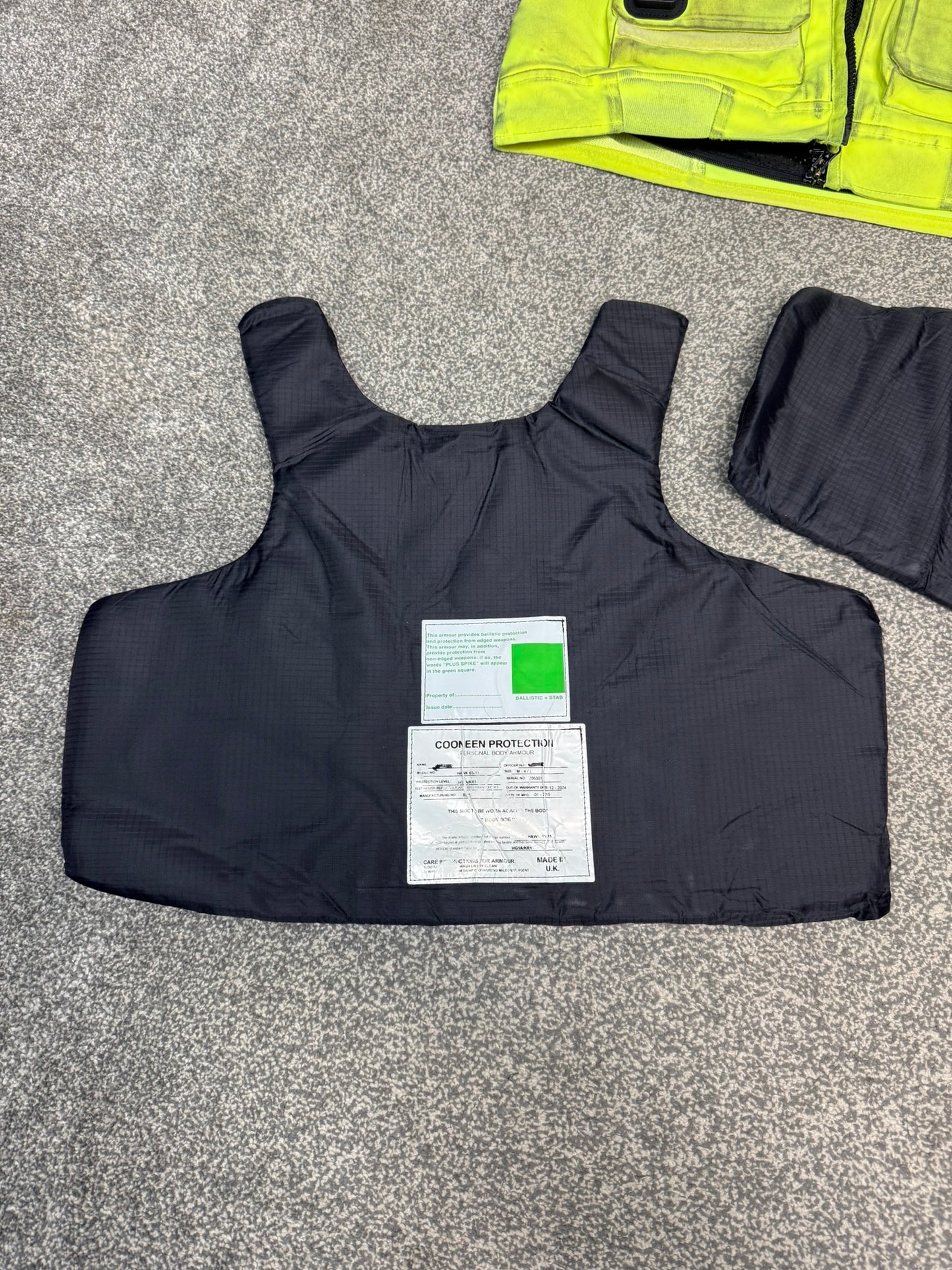 Ex Police Cooneen Hi Vis Body Armour Stab Vest LARGE - Anti Stab & Ballistic HG1A & KR1