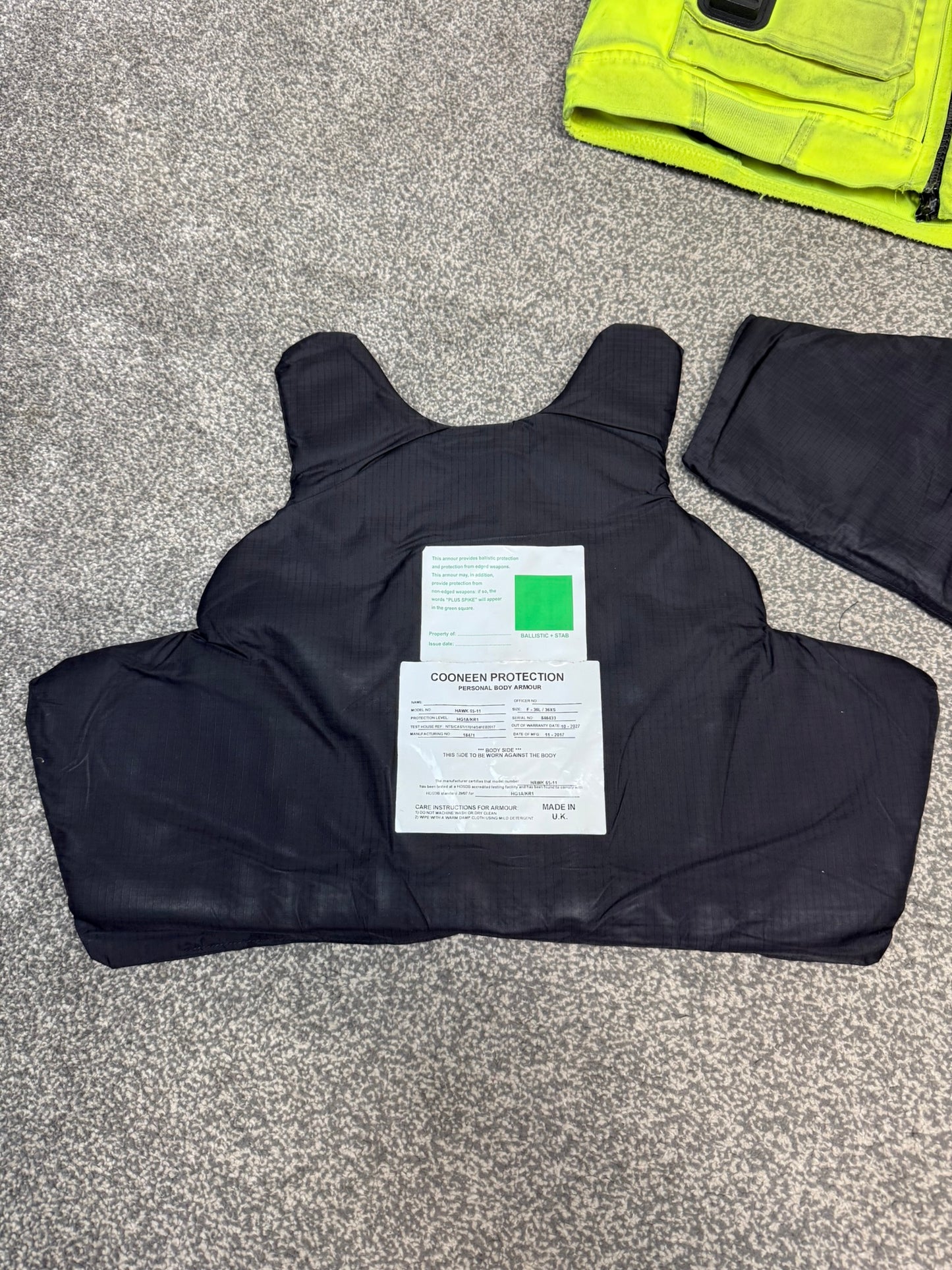 Ex Police Cooneen Hi Vis Body Armour Stab Vest LARGE - Anti Stab & Ballistic HG1A & KR1
