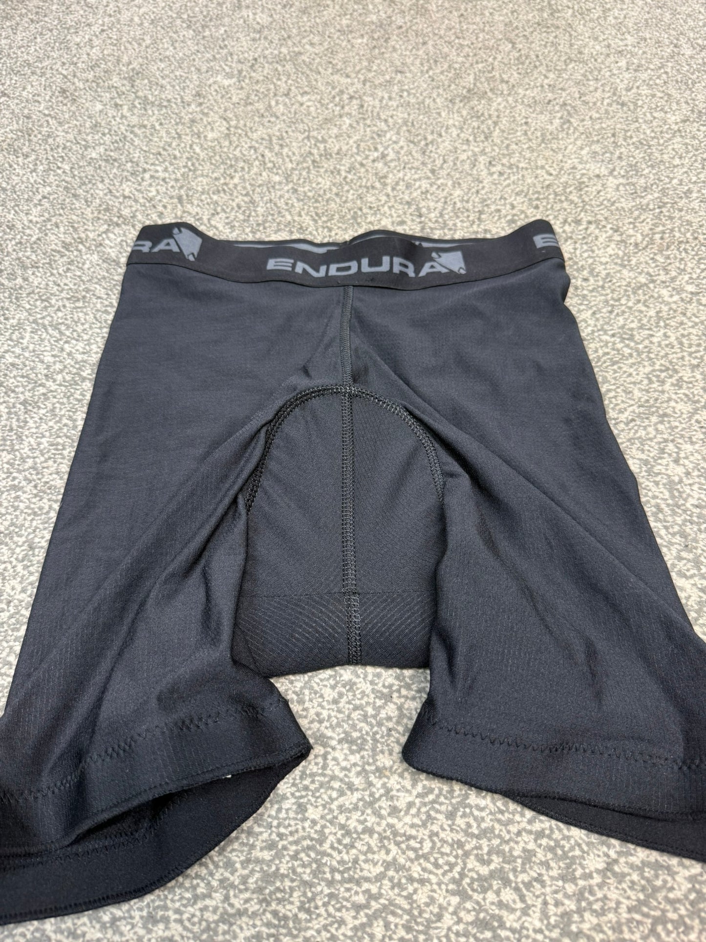 Endura Cycling Padded Shorts Undershorts - SMALL