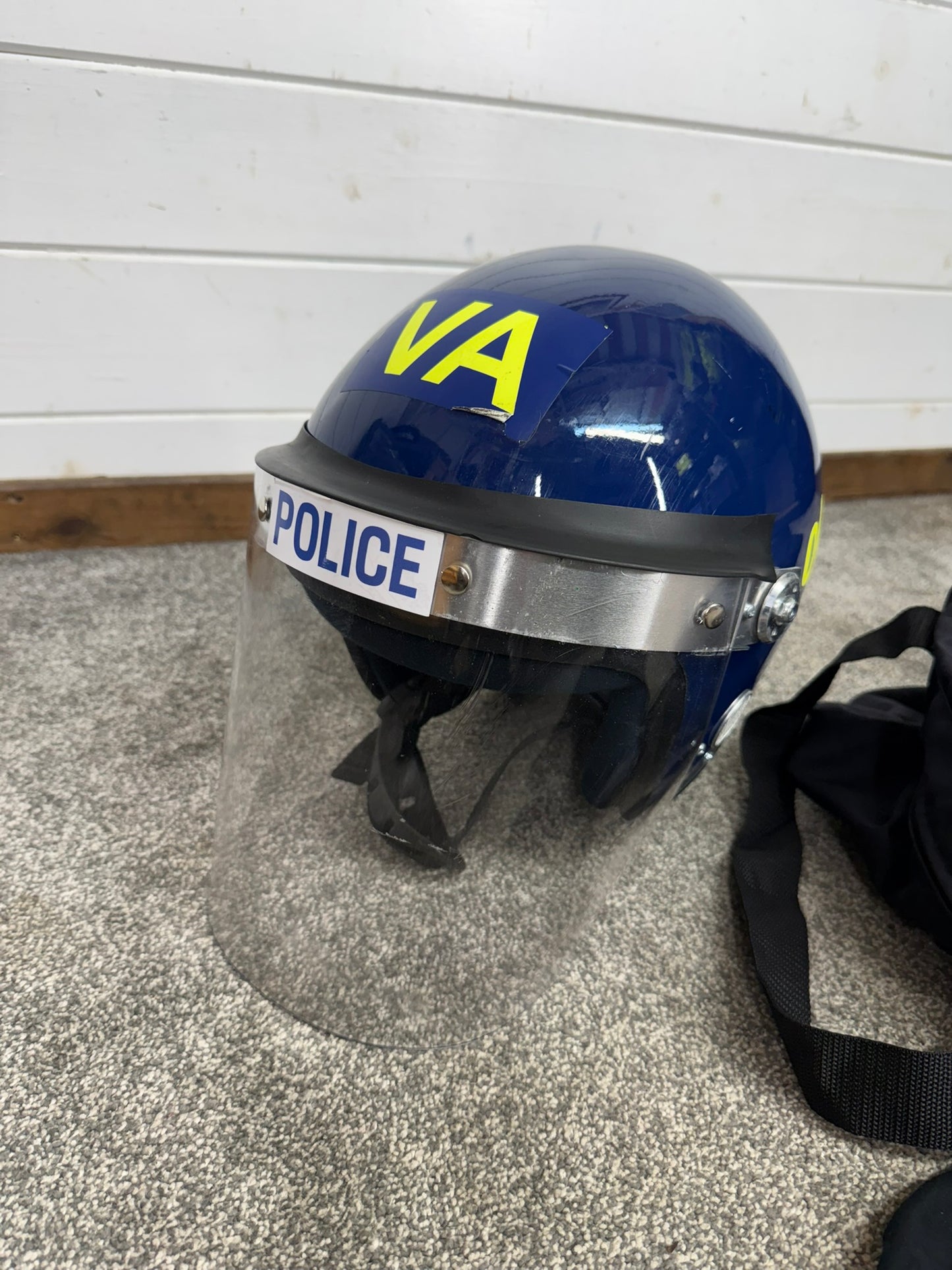 Ex Police Guardian Riot Helmet Fleece Bag & Hood TV Film Collectable Display