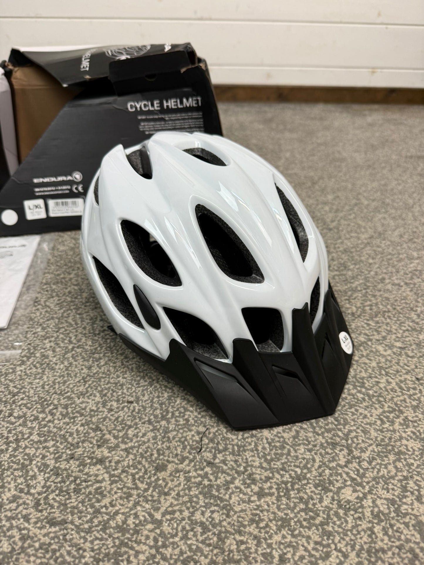 Ex Police Endura EMS Cycle Helmet Adults 58-63cm NEW