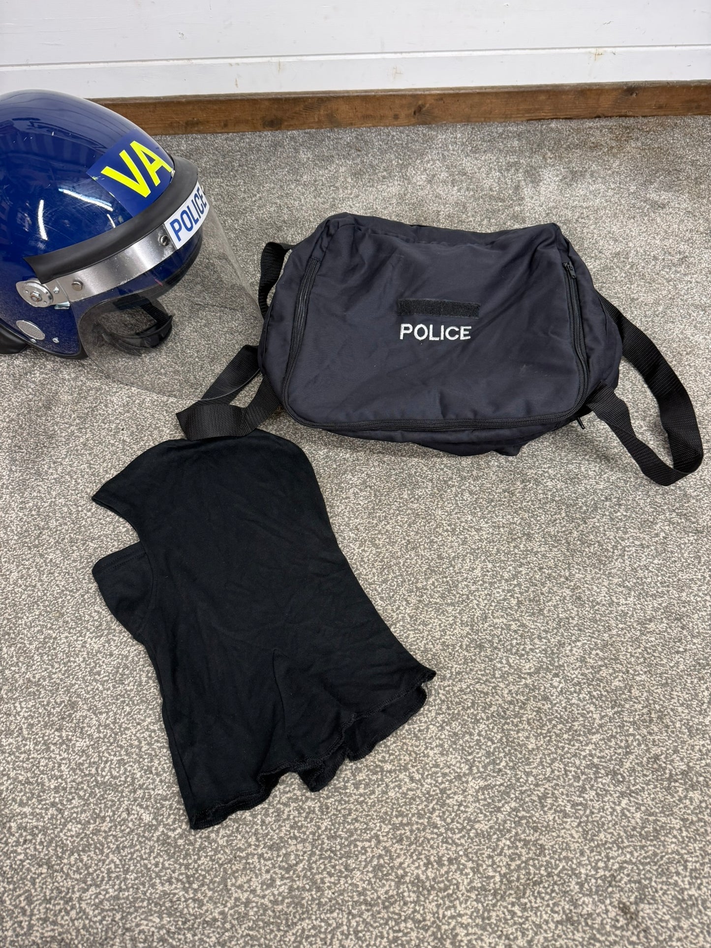Ex Police Guardian Riot Helmet Fleece Bag & Hood TV Film Collectable Display