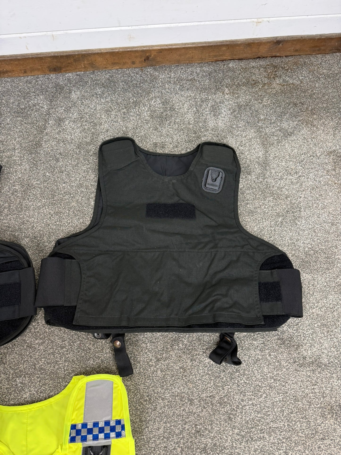 3x Ex Police Mehler Body Armour Vest COVERS Job Lot L-XL Security Film TV