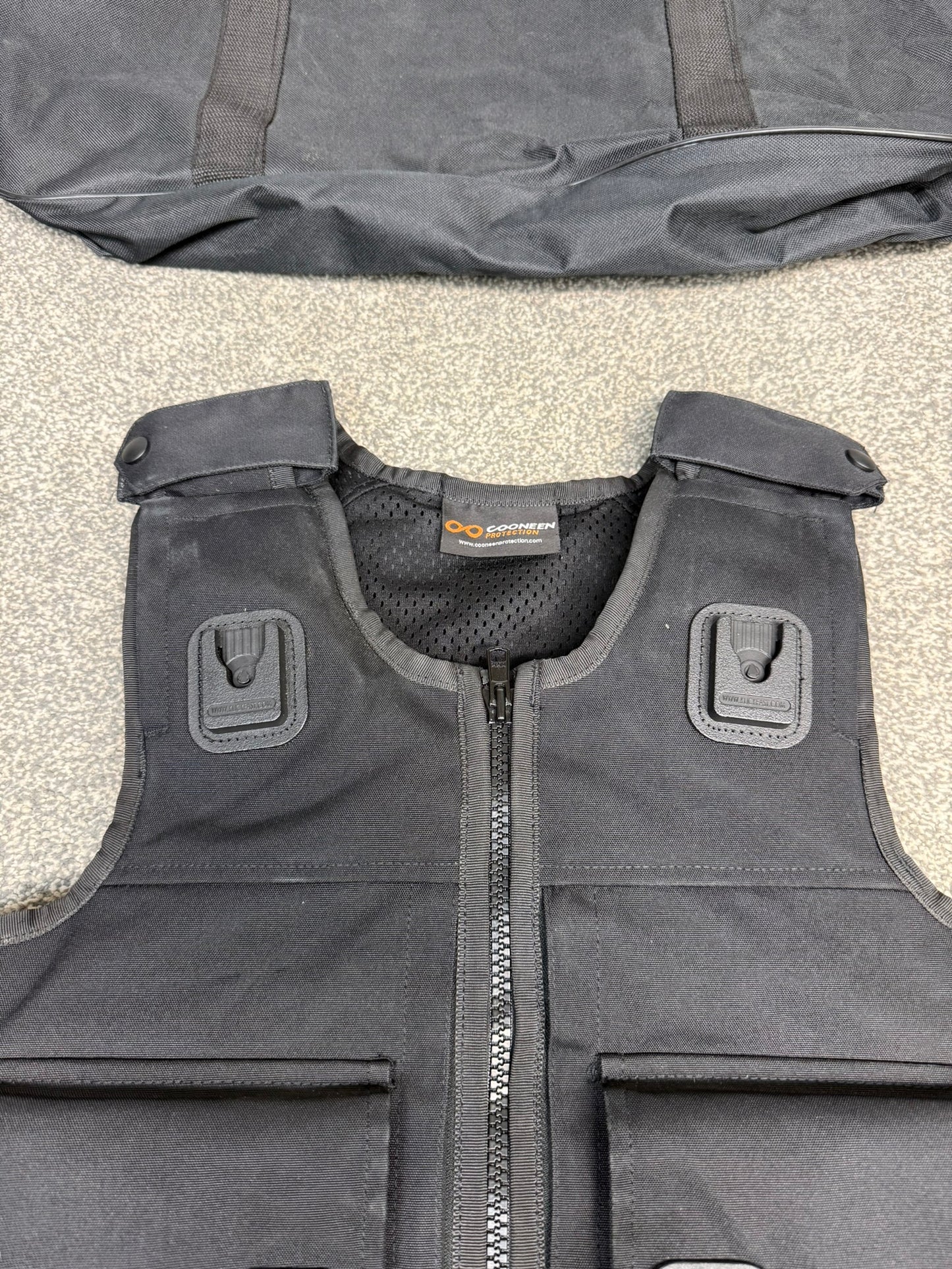 Ex Police Cooneen Body Armour Stab Vest + Bag SMALL Anti Stab & Ballistic HG1A & KR1