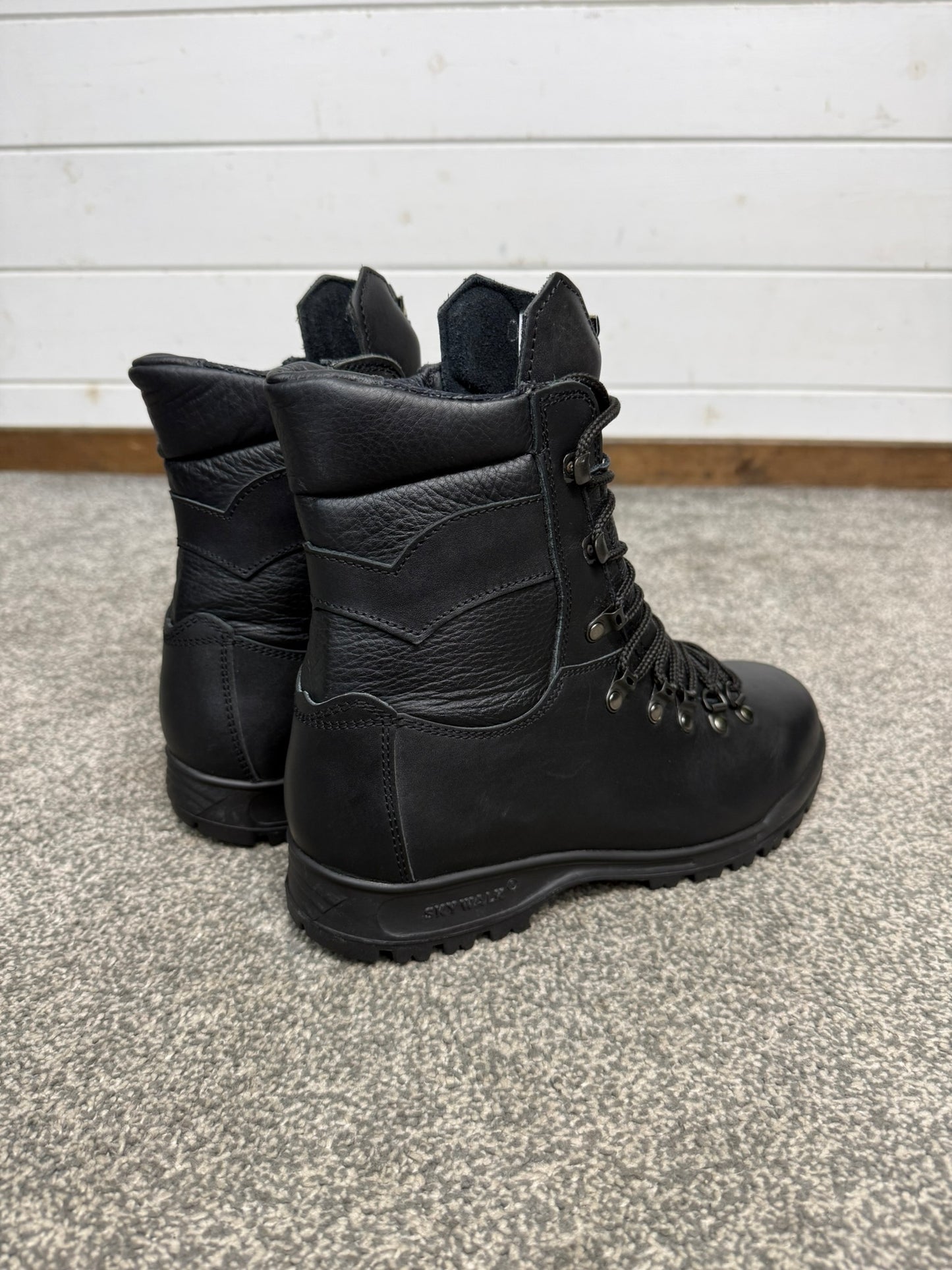Altberg Peacekeeper P3 Black Leather Combat Boots Skywalk Sole Size UK 6 - VGC