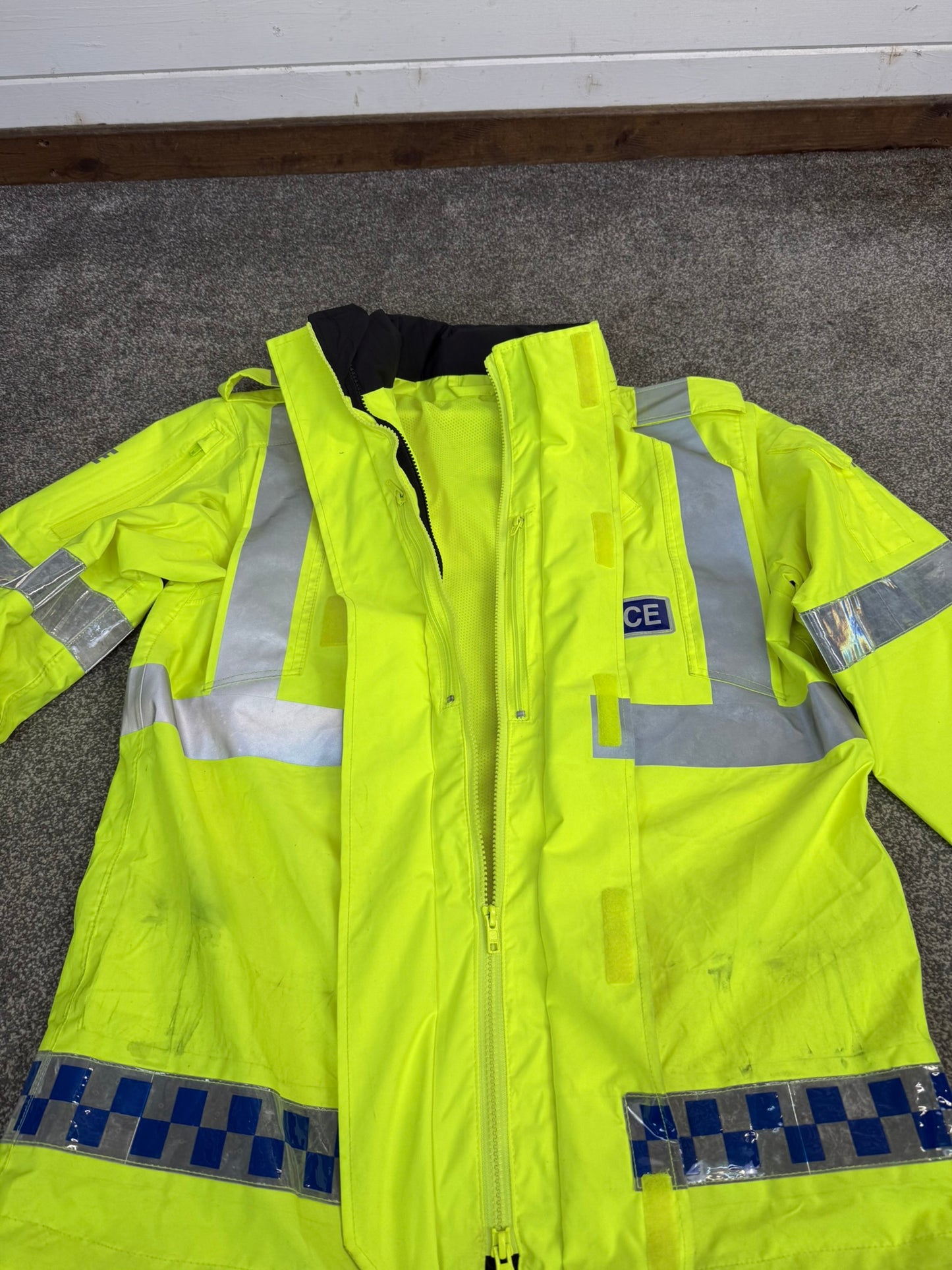Ex Police Waterproof Wet Weather Jacket Coat BADGED - Medium Film TV Collector Display