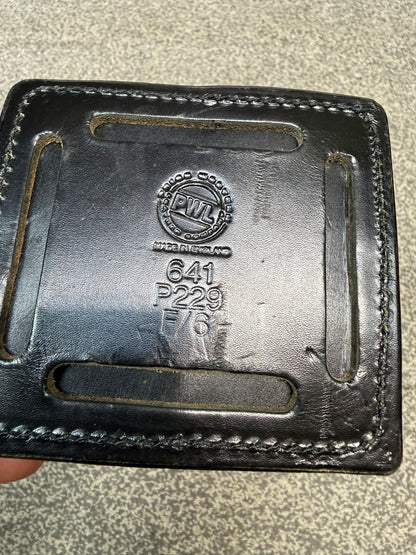 Ex Police PWL SIG Sauer P229 Leather Double Mag Belt Pouch