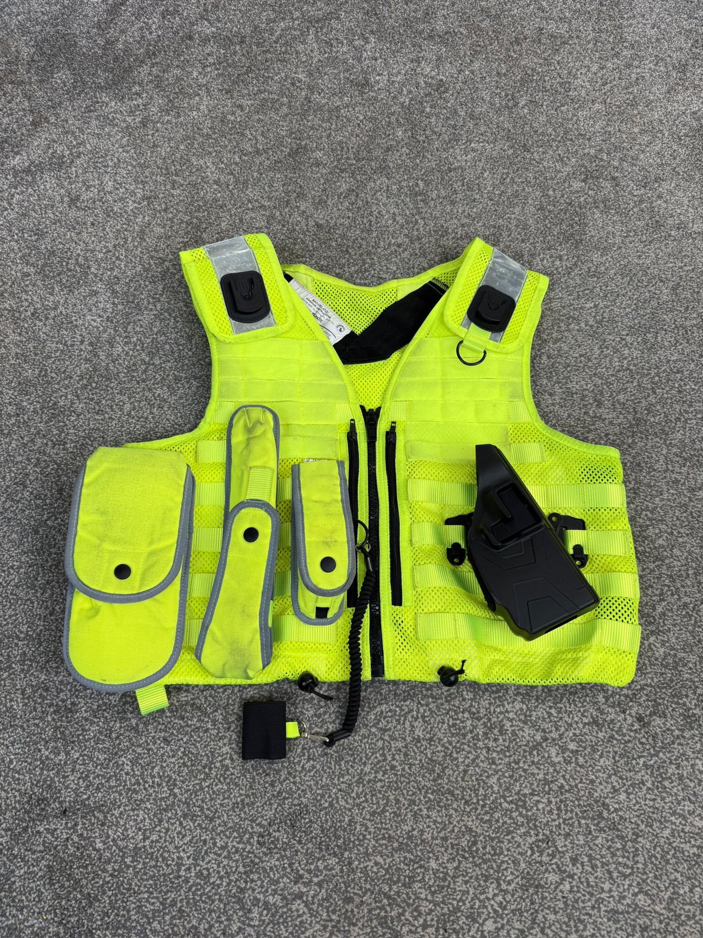 Ex Police Safariland Hi-Vis MOLLE Vest With Taser X2 Holster Police Tactical Security Vest MEDIUM